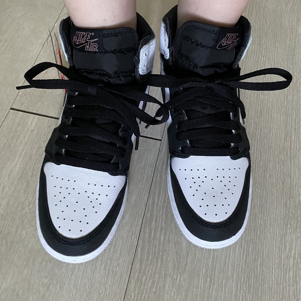 (GS) Jordan 1 Retro High OG Bleached Coral 착용 스타일