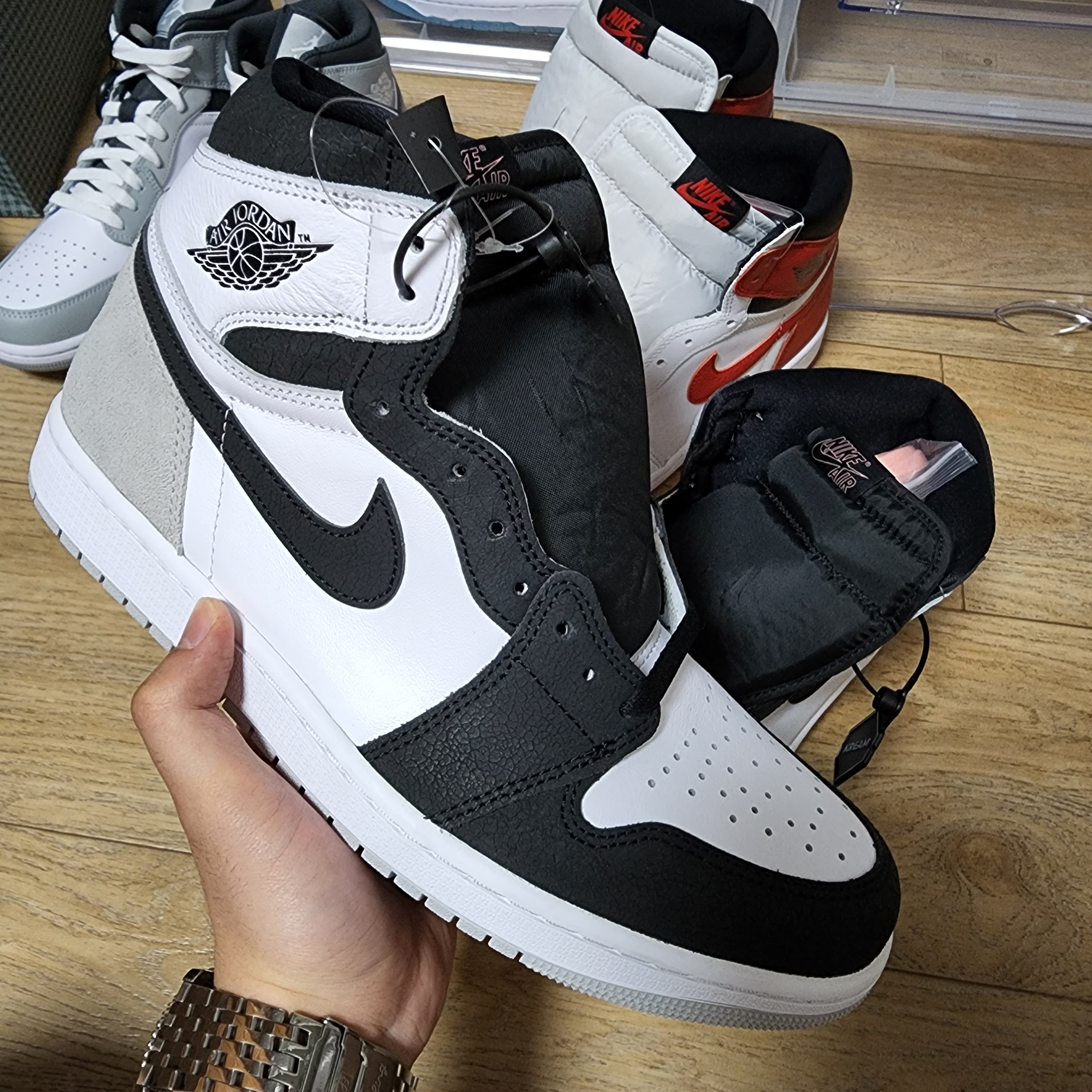 Jordan 1 Retro High OG Bleached Coral 착용 스타일