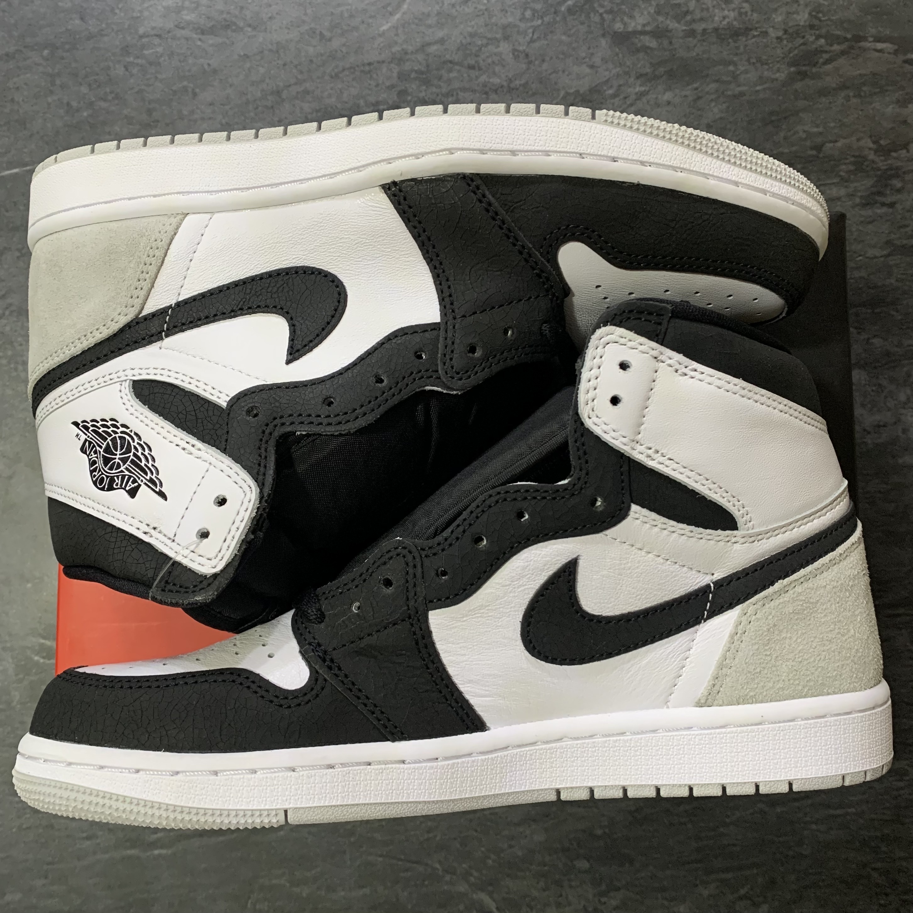 Jordan 1 Retro High OG Bleached Coral 착용 스타일 - 1