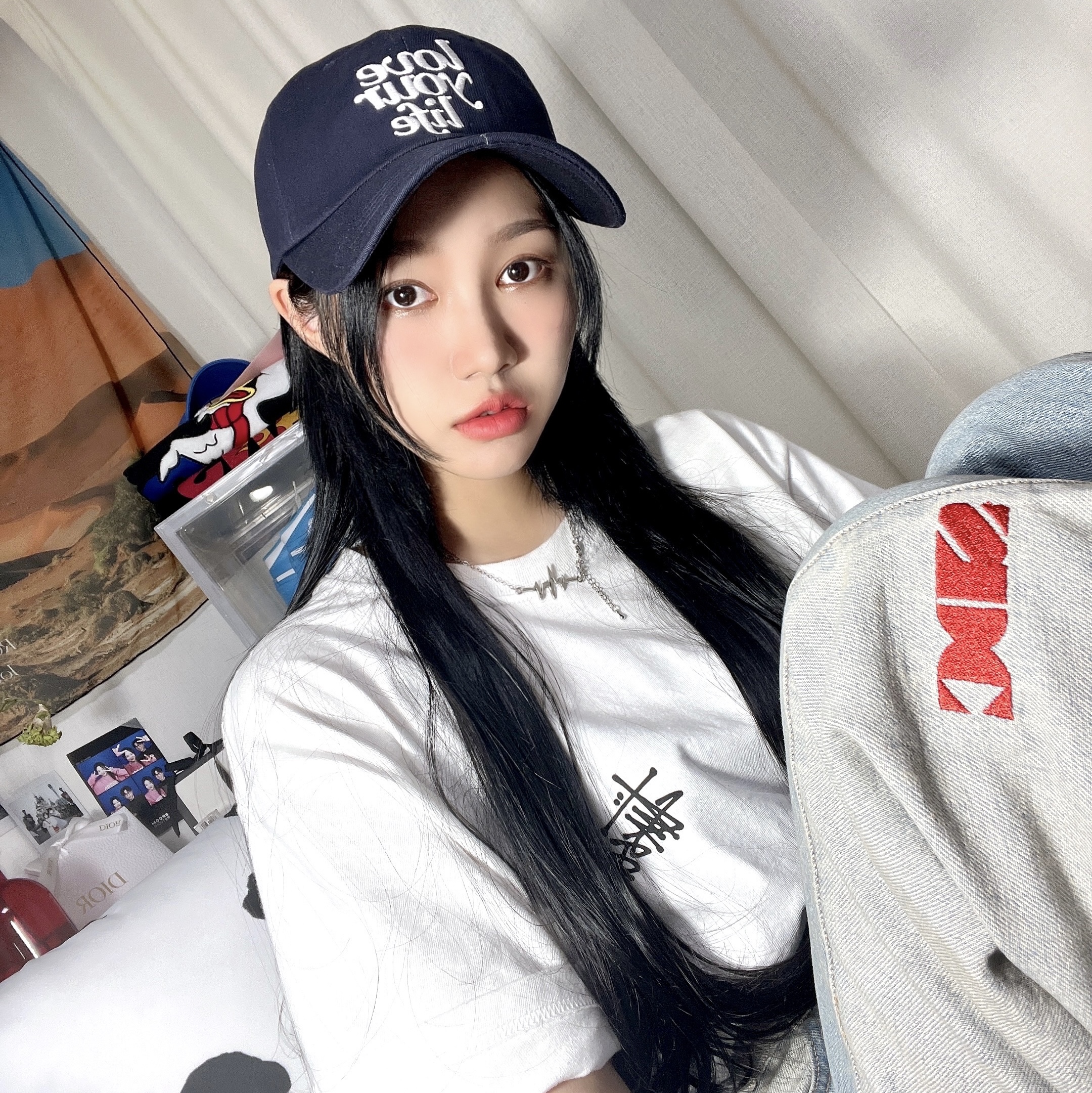 Stussy Basic Stussy T-Shirt White 2022 착용 스타일 - 1