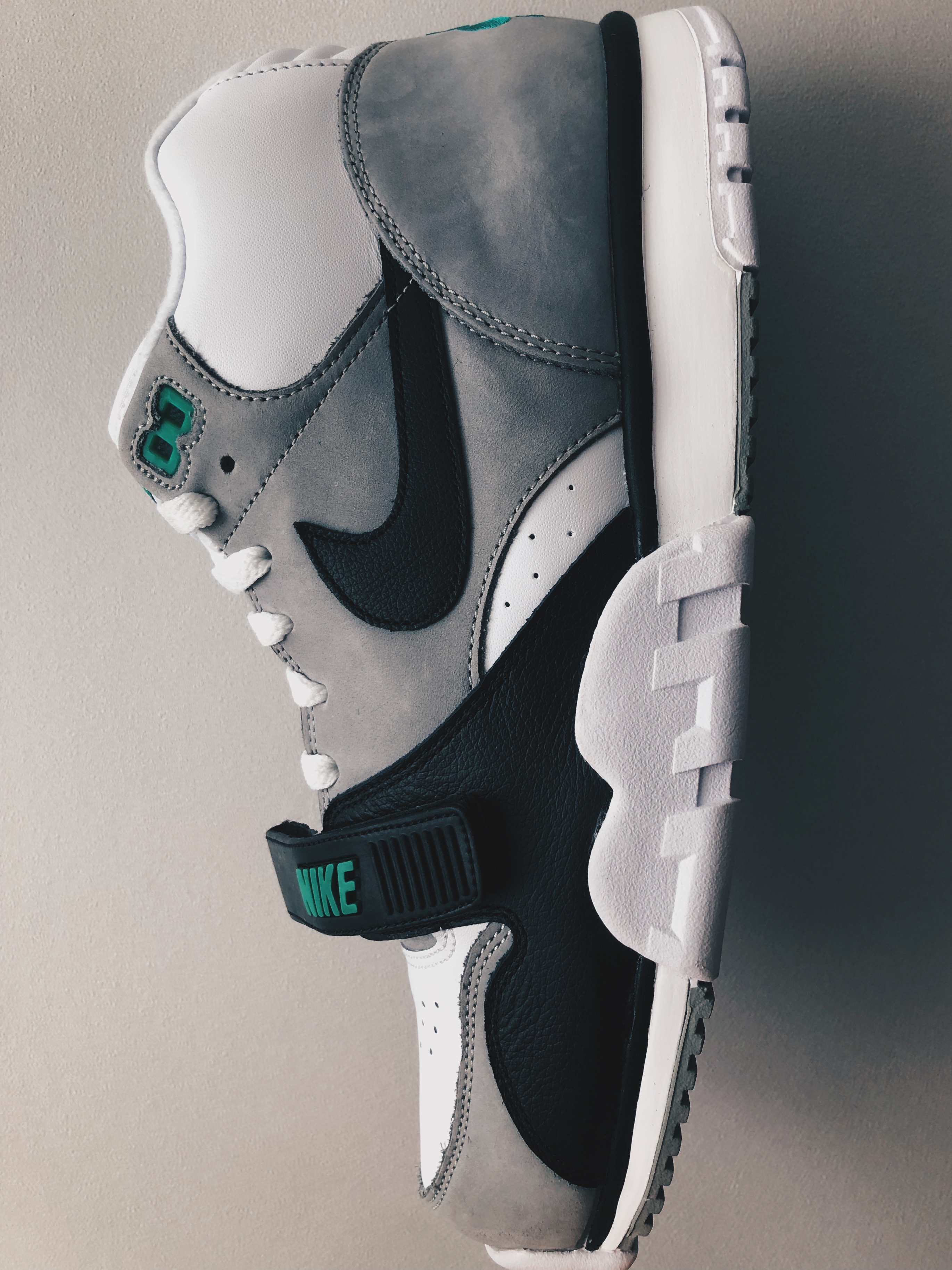 Nike Air Trainer 1 Chlorophyll 착용 스타일