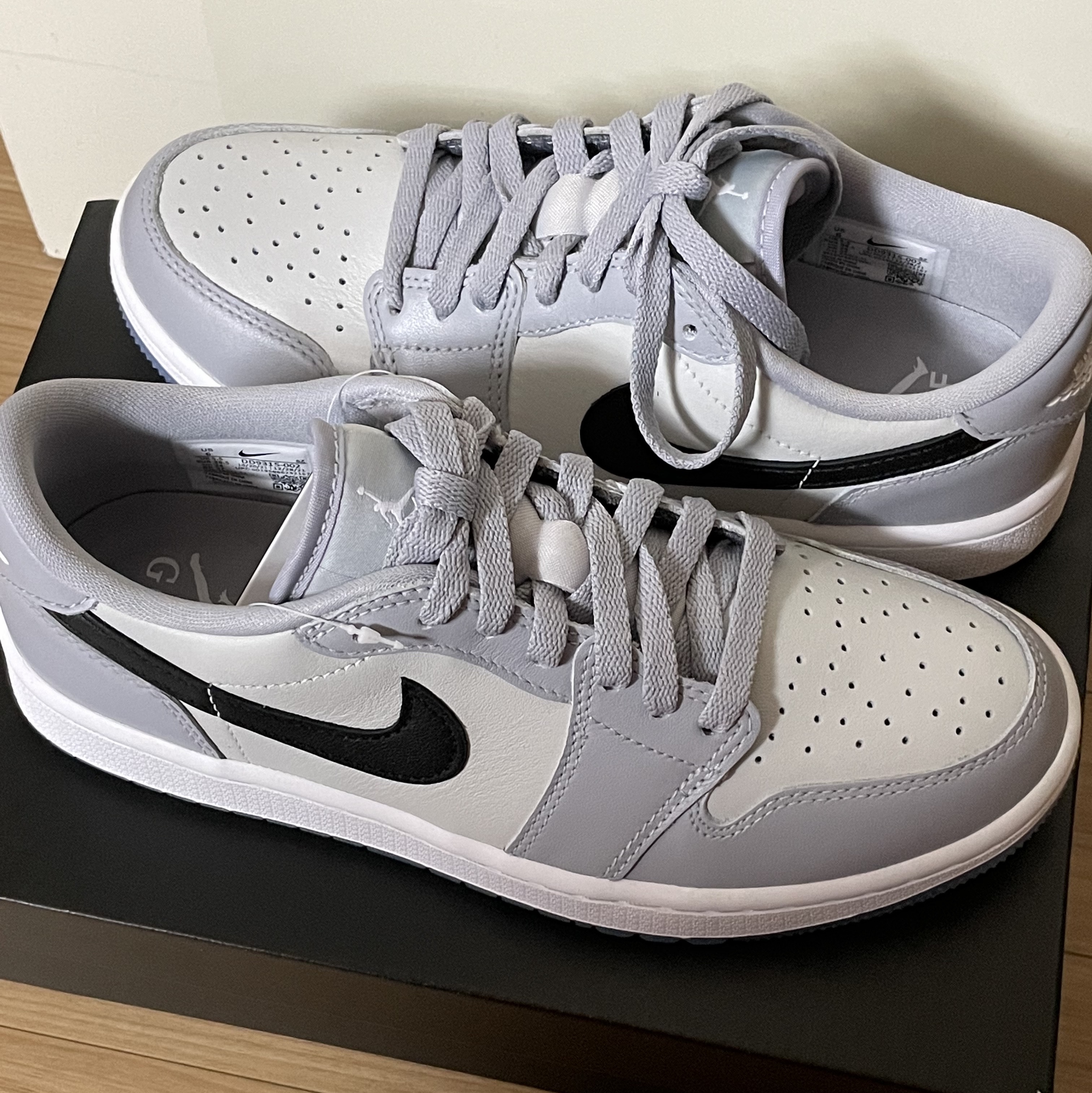 Jordan 1 Low Golf Wolf Grey 착용 스타일 - 2