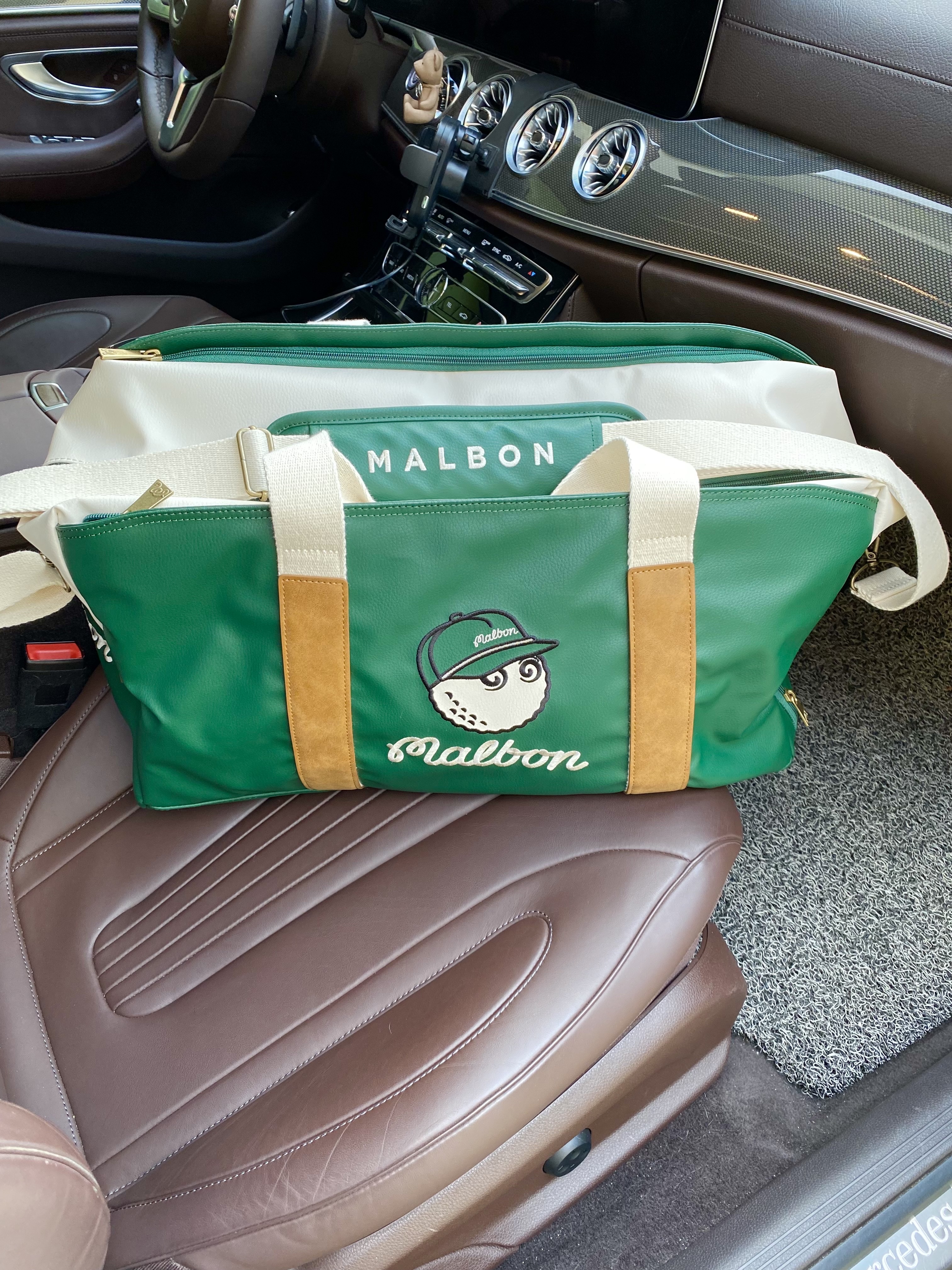 Malbon Golf Buckets Ball Case Ivory, Jordan 1 Low Golf Wolf Grey 착용 스타일 - 2