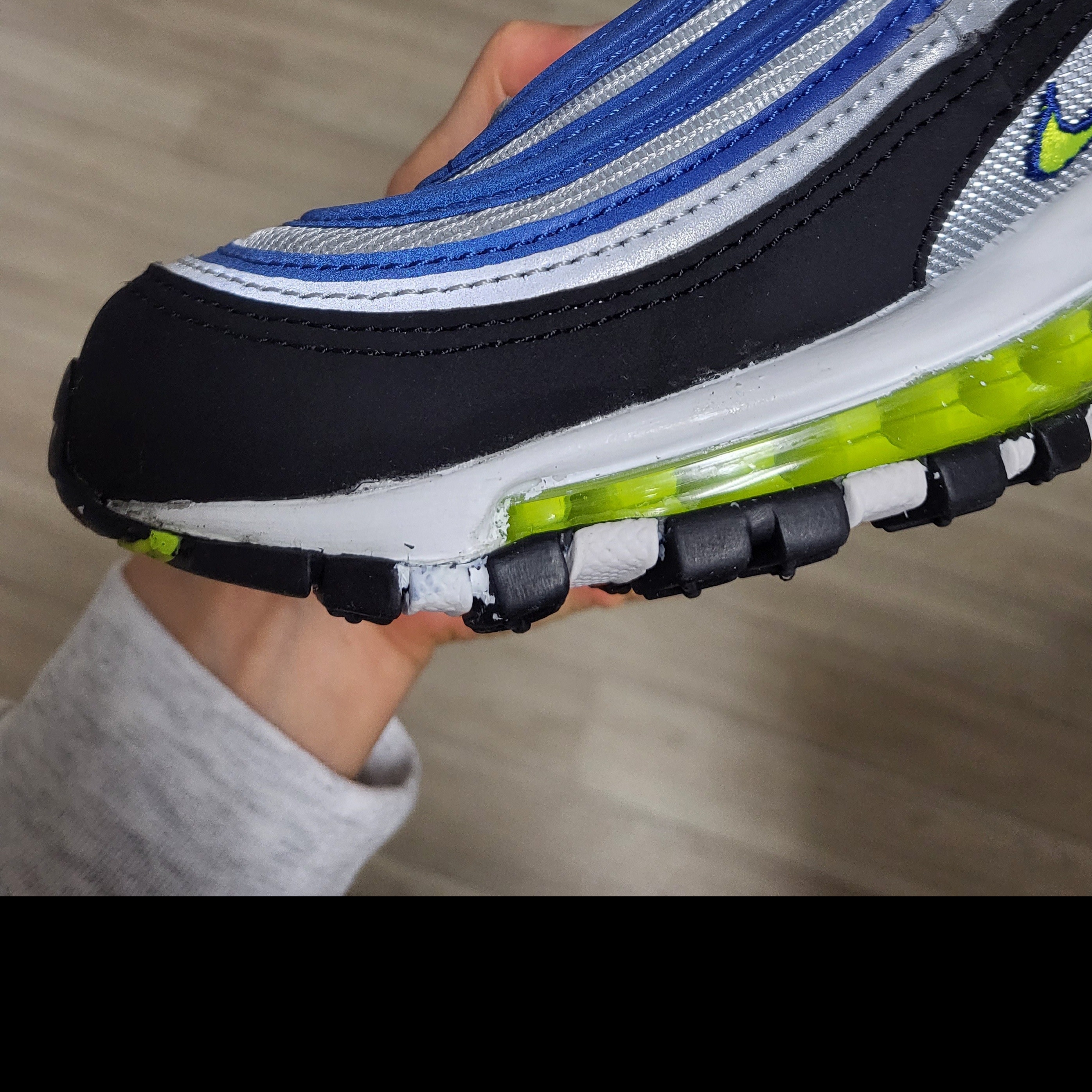Nike Air Max 97 OG Atlantic Blue and Voltage Yellow 착용 스타일