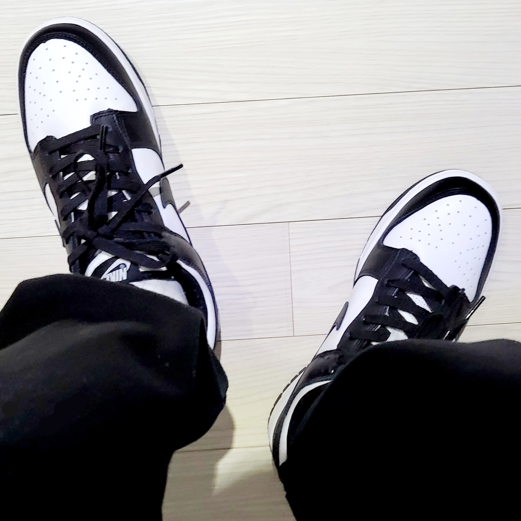 Nike Dunk Low Retro Black 착용 스타일