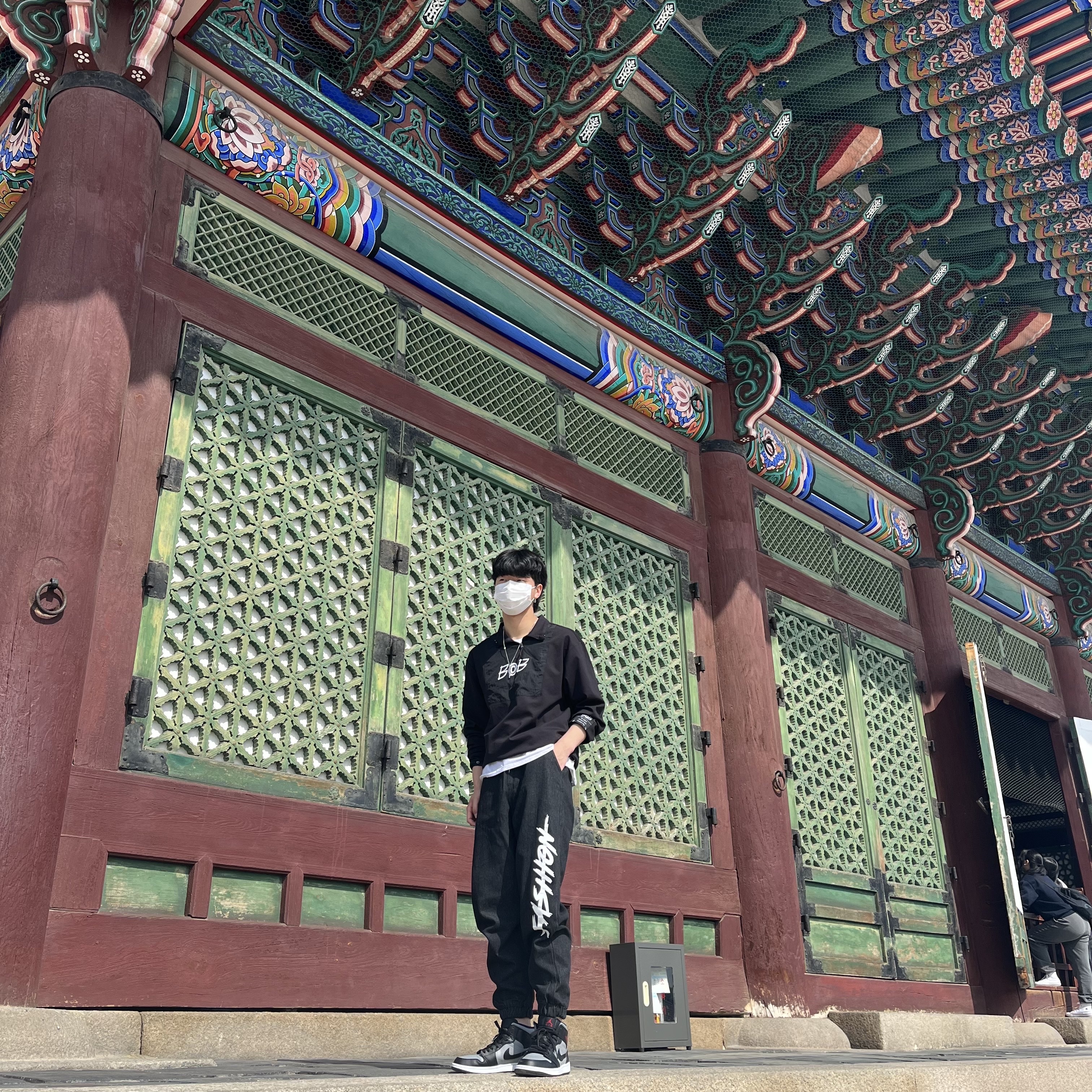 Jordan 1 Mid Shadow 착용 스타일