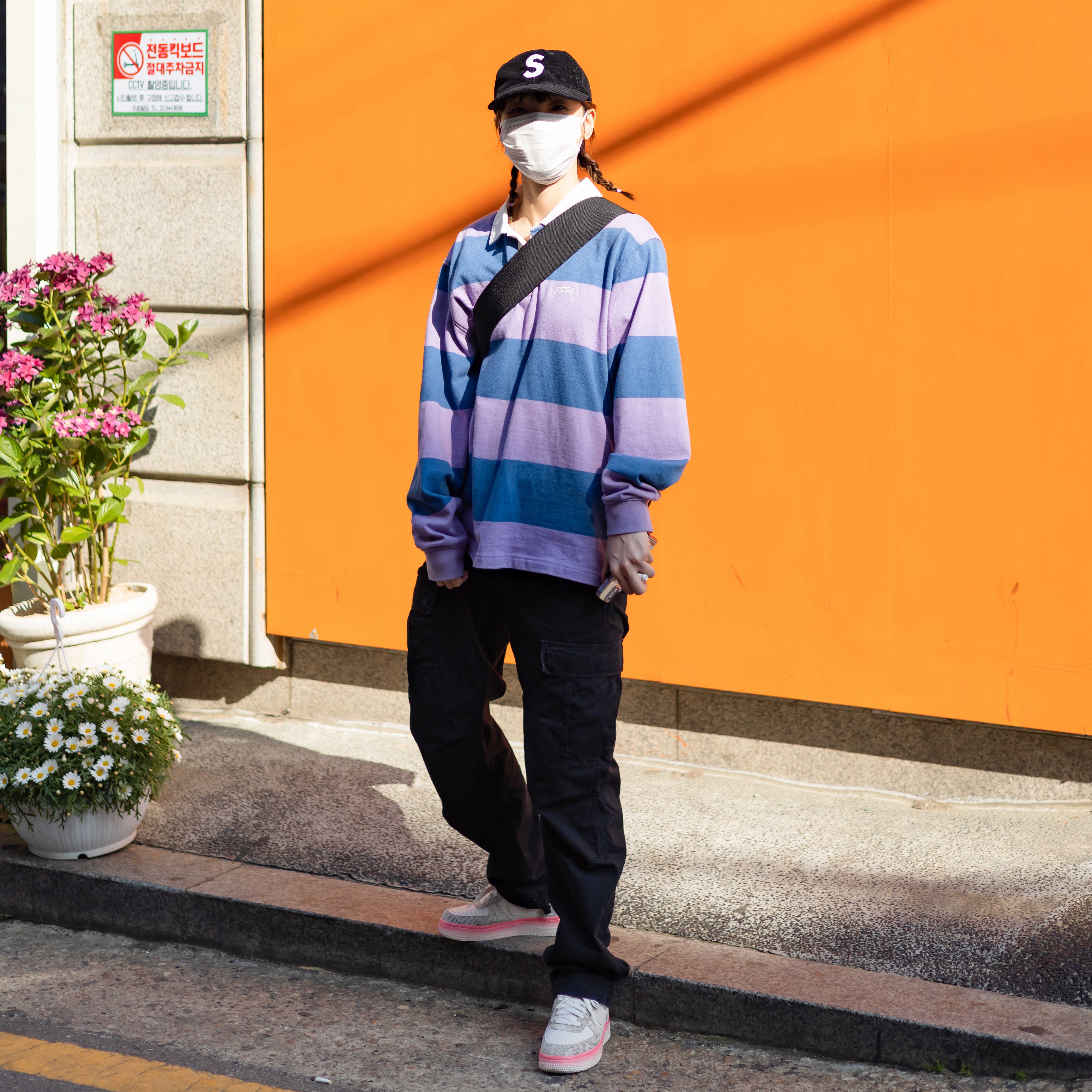 (W) Nike Air Force 1 '07 LX Our Force 1, Supreme Fine Wale Corduroy S Logo 6-Panel Black - 21SS 착용 스타일
