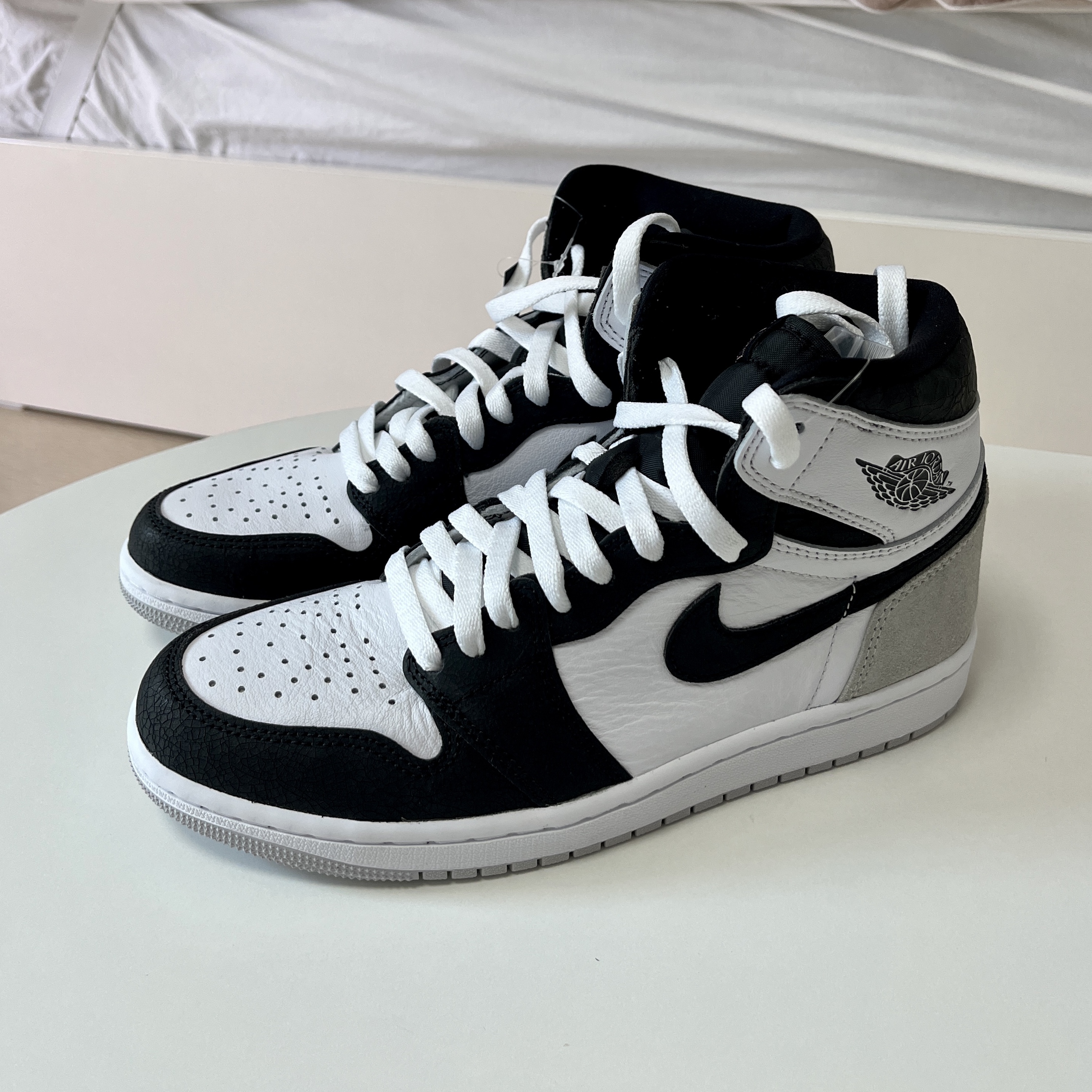 Jordan 1 Retro High OG Bleached Coral 착용 스타일