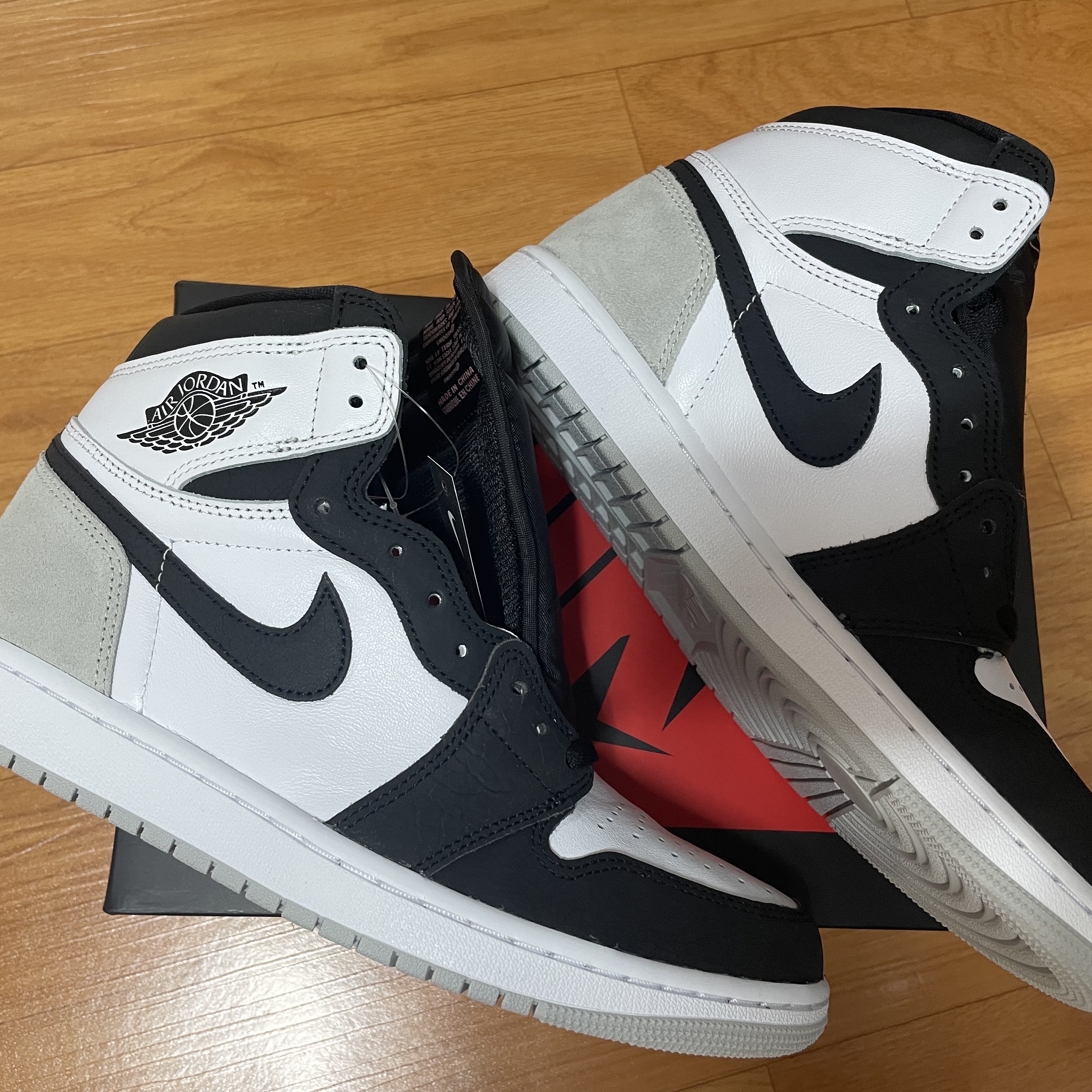 Jordan 1 Retro High OG Bleached Coral 착용 스타일
