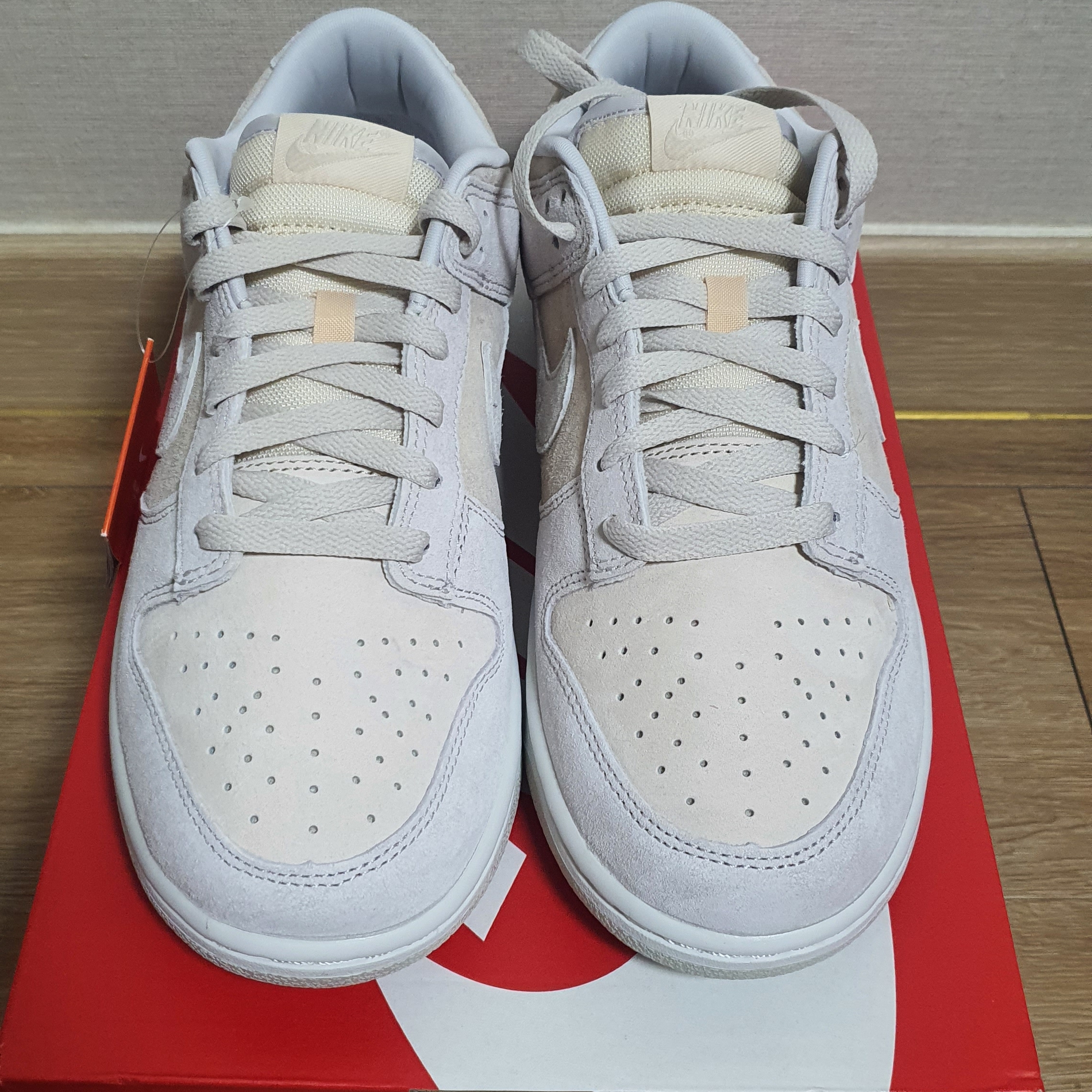 Nike Dunk Low Retro PRM Vast Grey 착용 스타일 - 4