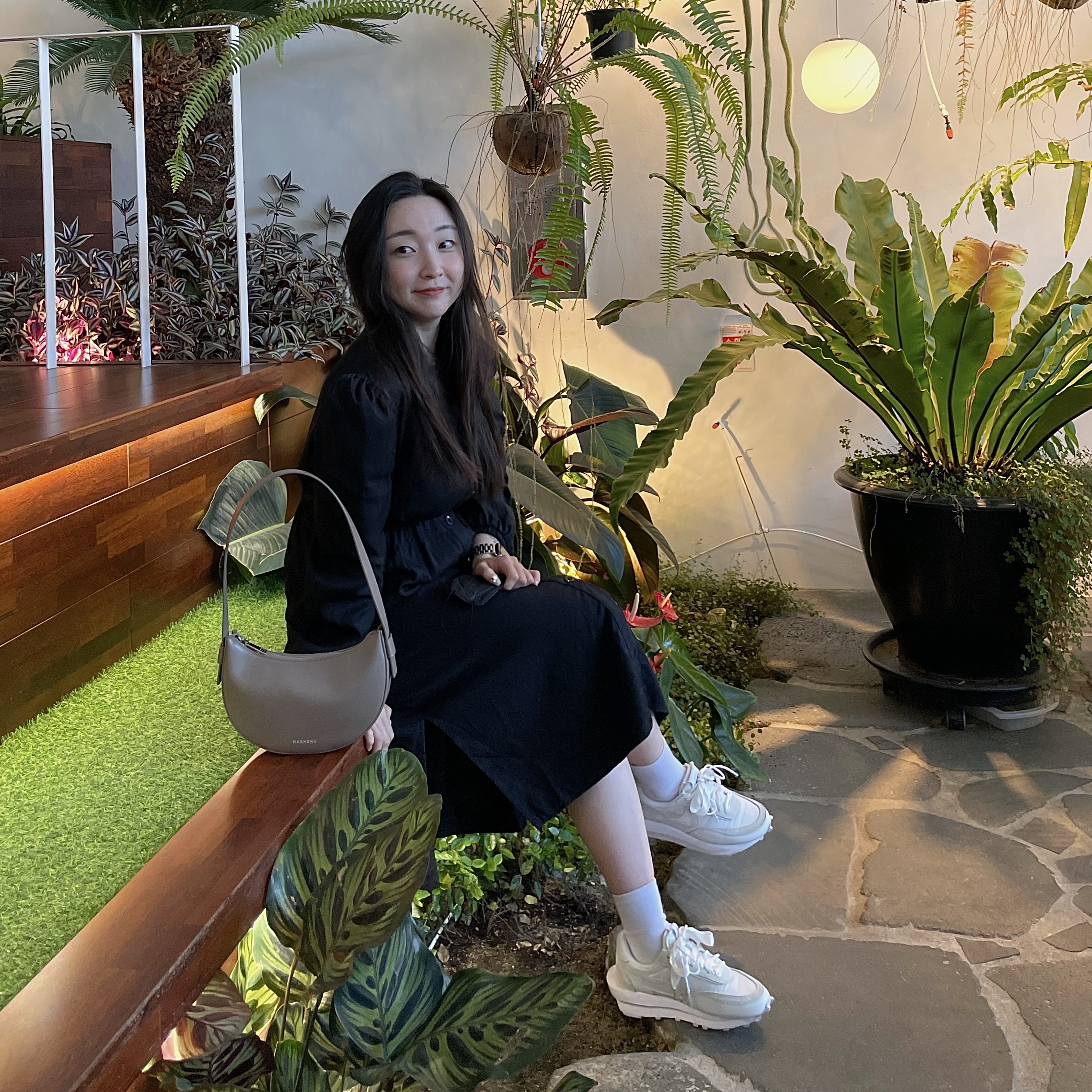 Nike x Sacai LDWaffle White Nylon 착용 스타일