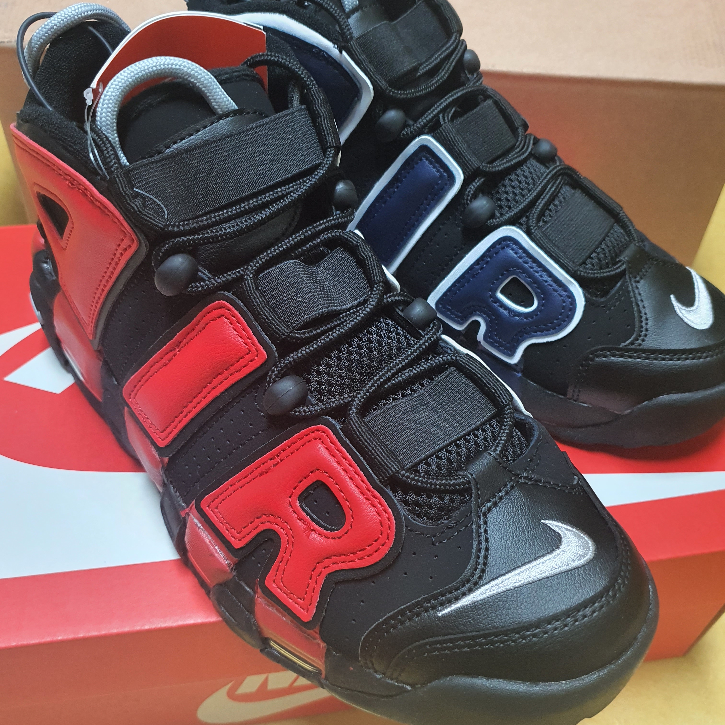 Nike Air More Uptempo 96 Black University Red 착용 스타일