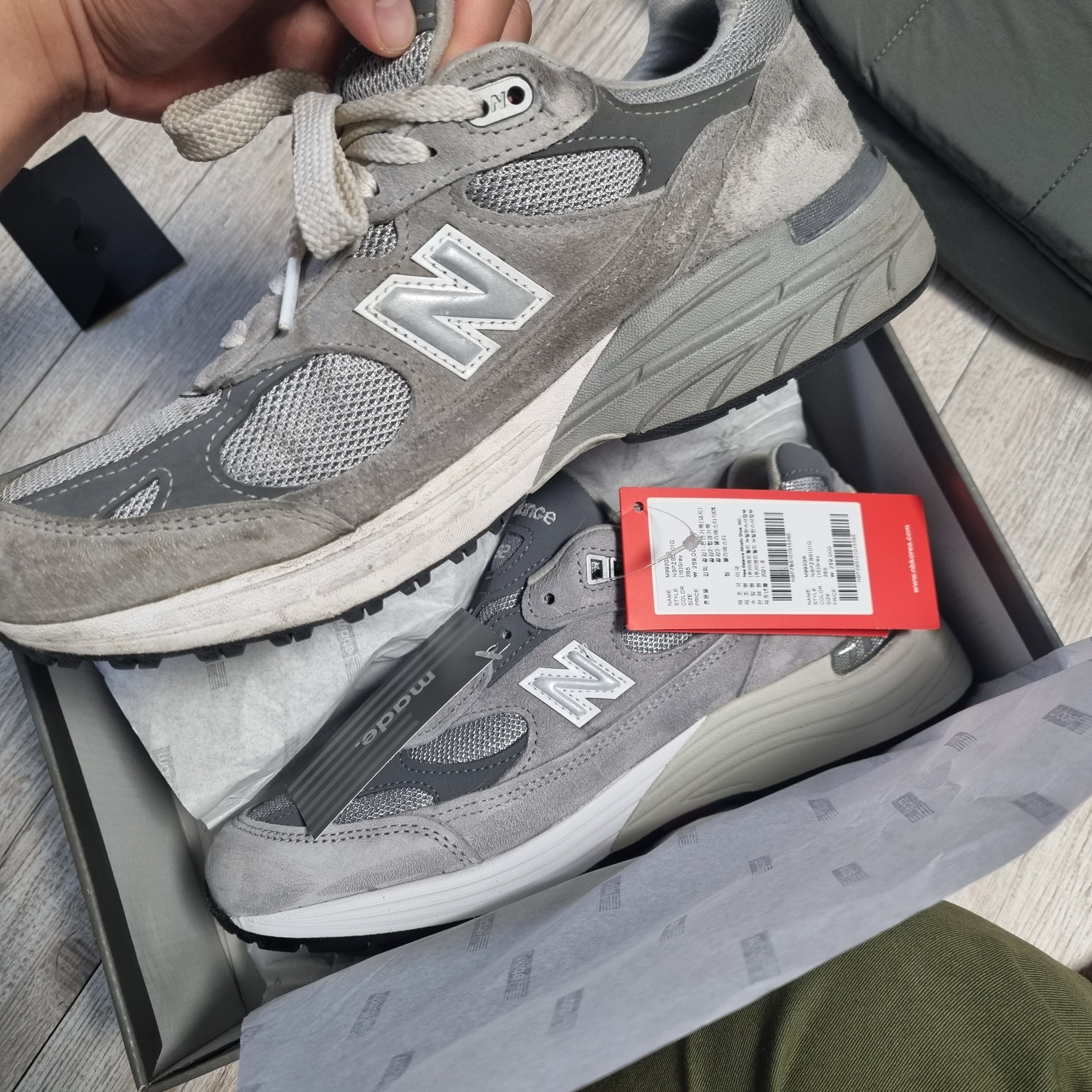 New Balance 992 Made in USA Grey - D Standard, New Balance 993 Made in USA Grey - D Standard 착용 스타일 - 2