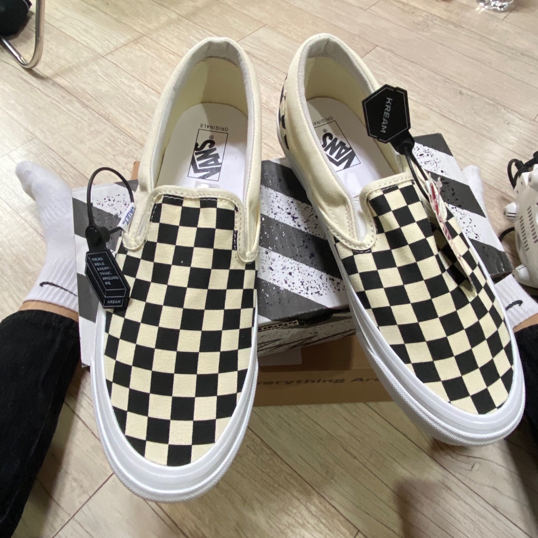 Vans Vault OG Classic Slip-On Checkerboard 착용 스타일