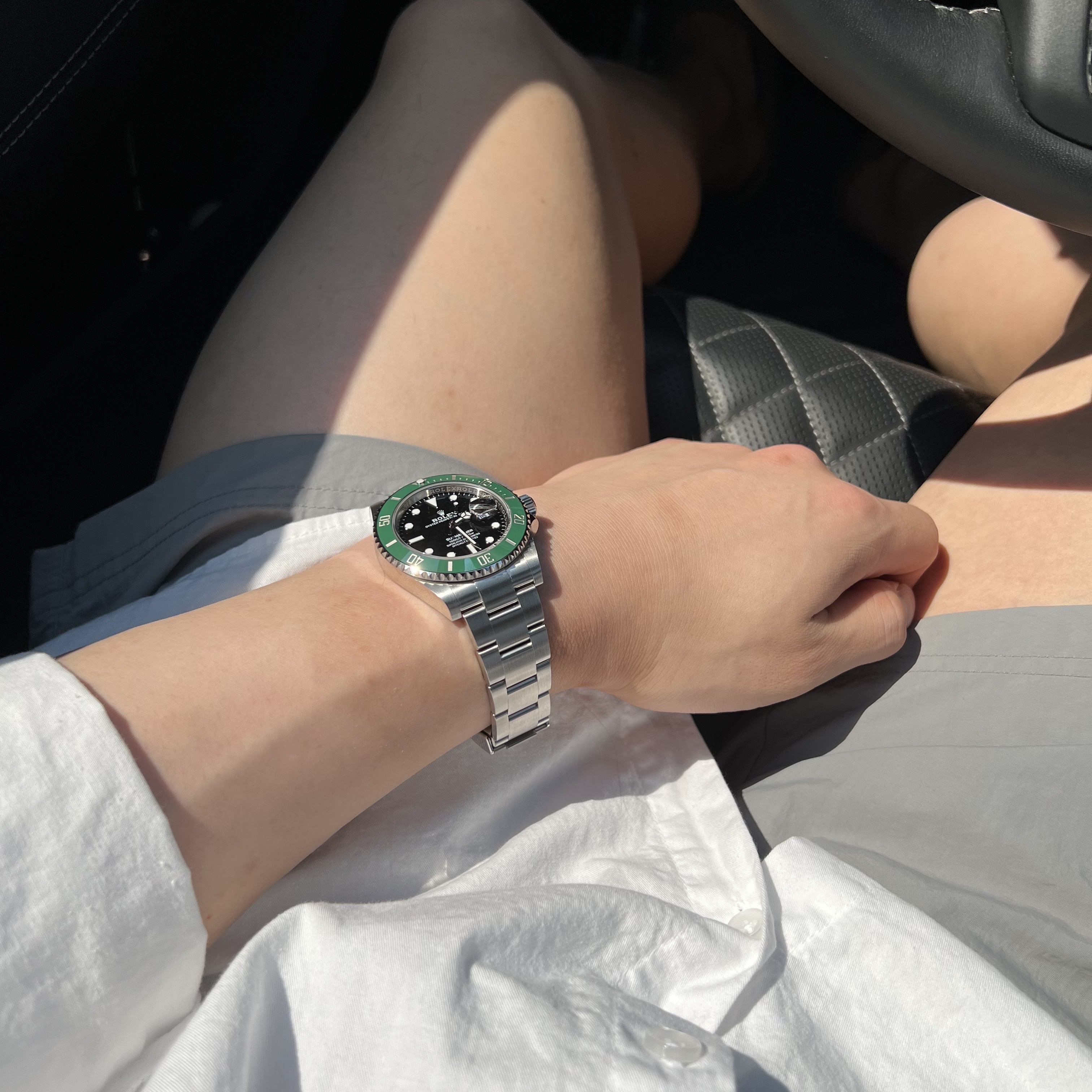 Rolex Submariner Date 41mm 126610LV Black Oyster 착용 스타일 - 2