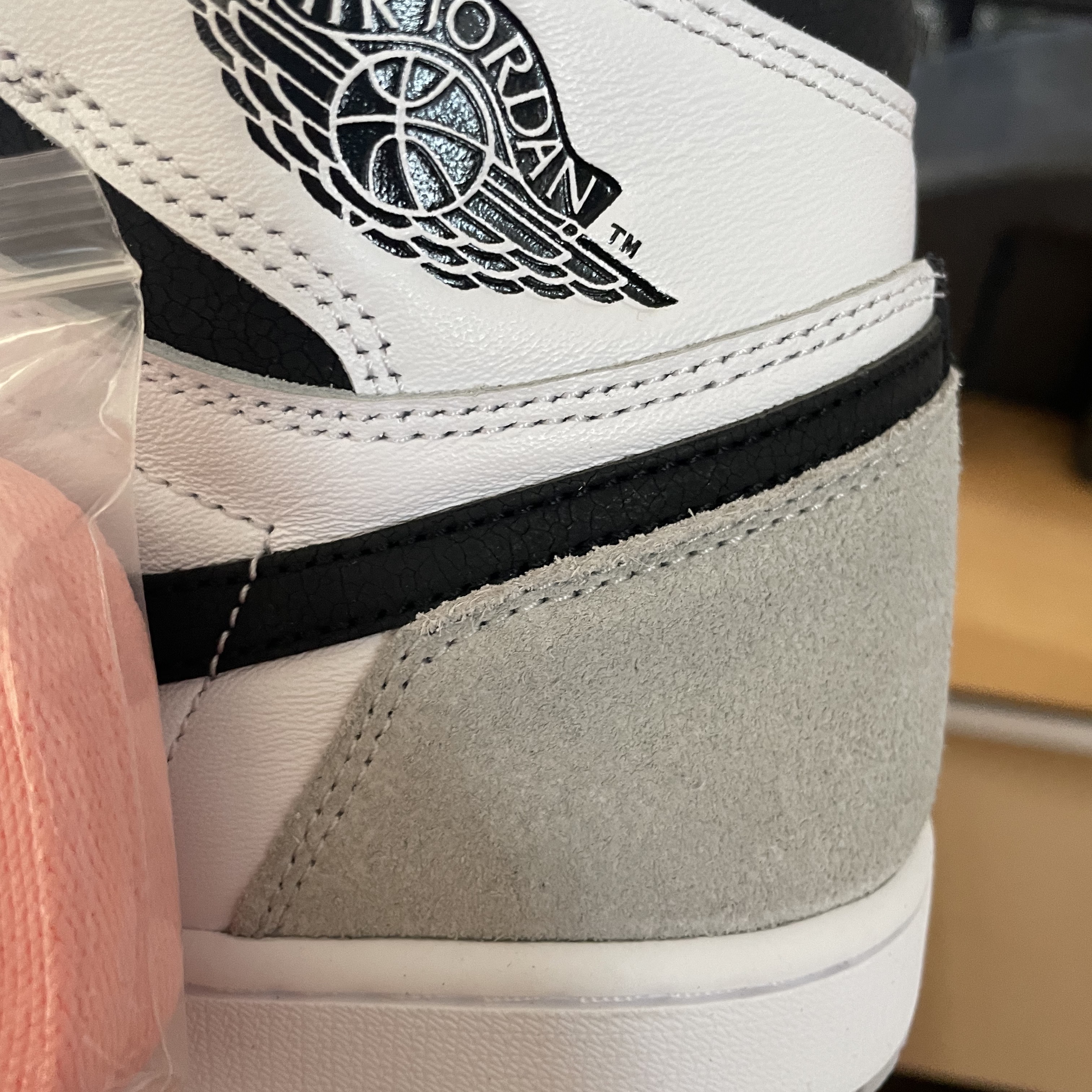 Jordan 1 Retro High OG Bleached Coral 착용 스타일 - 3