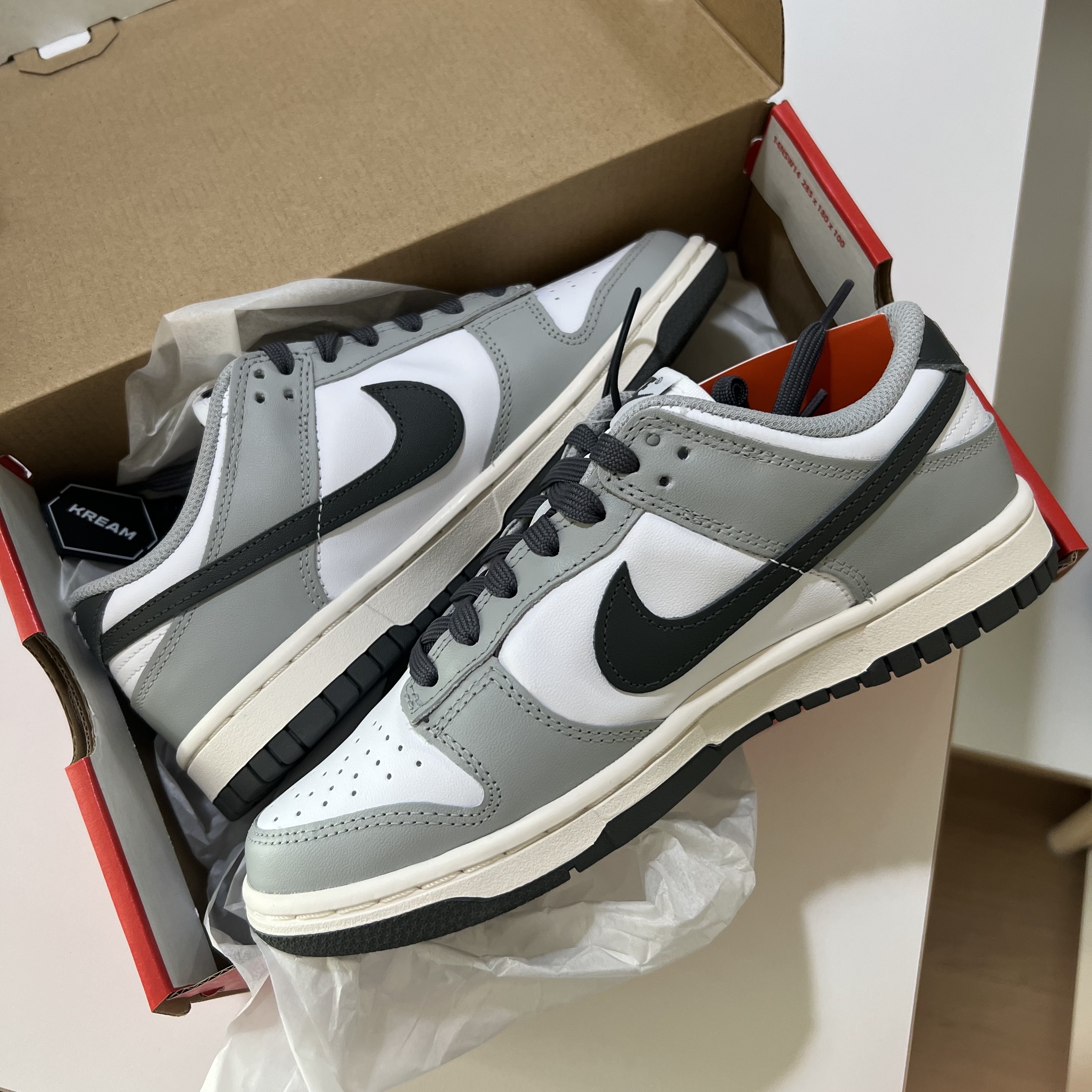 (W) Nike Dunk Low Light Smoke Grey 착용 스타일