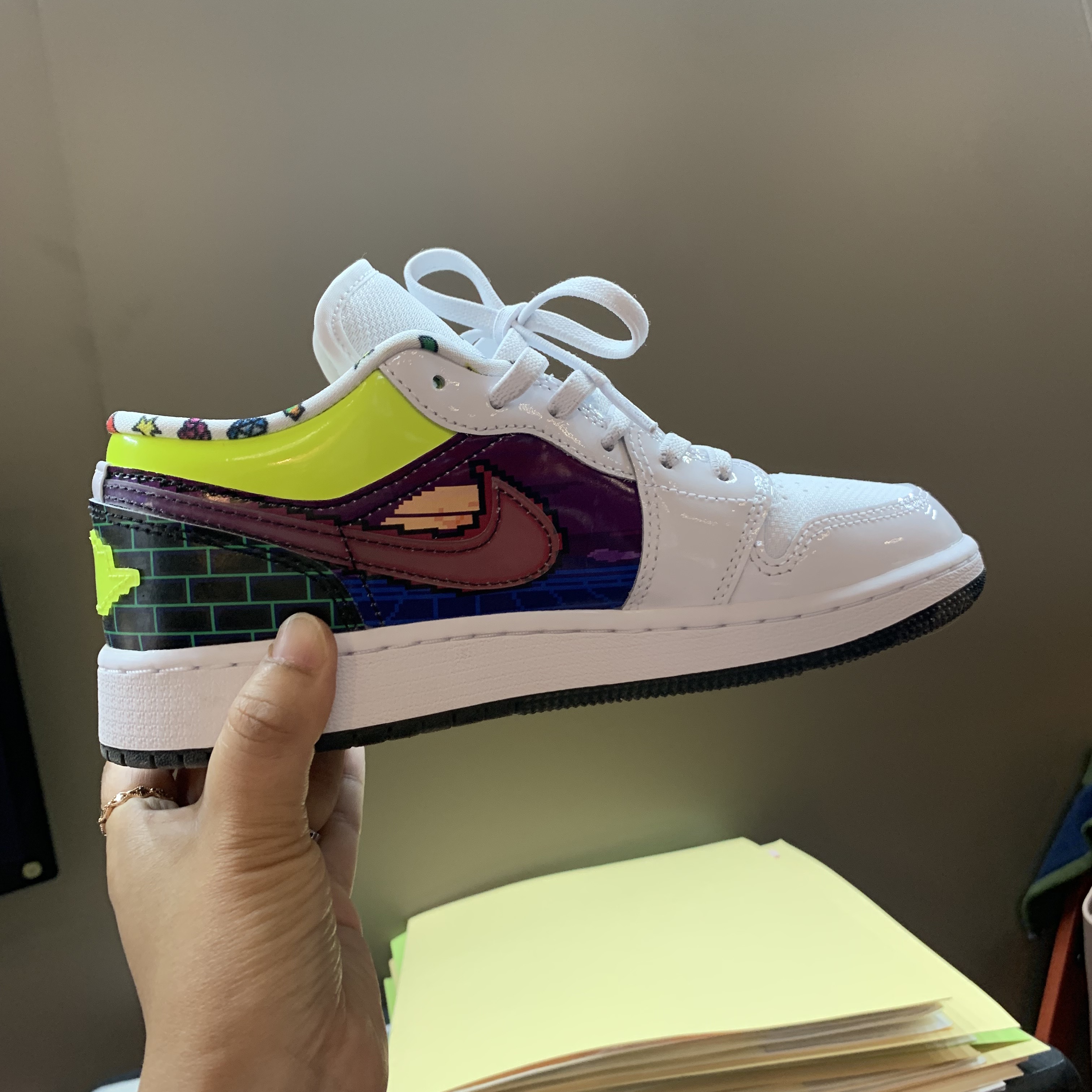 (GS) Jordan 1 Low Video Game 착용 스타일 - 1