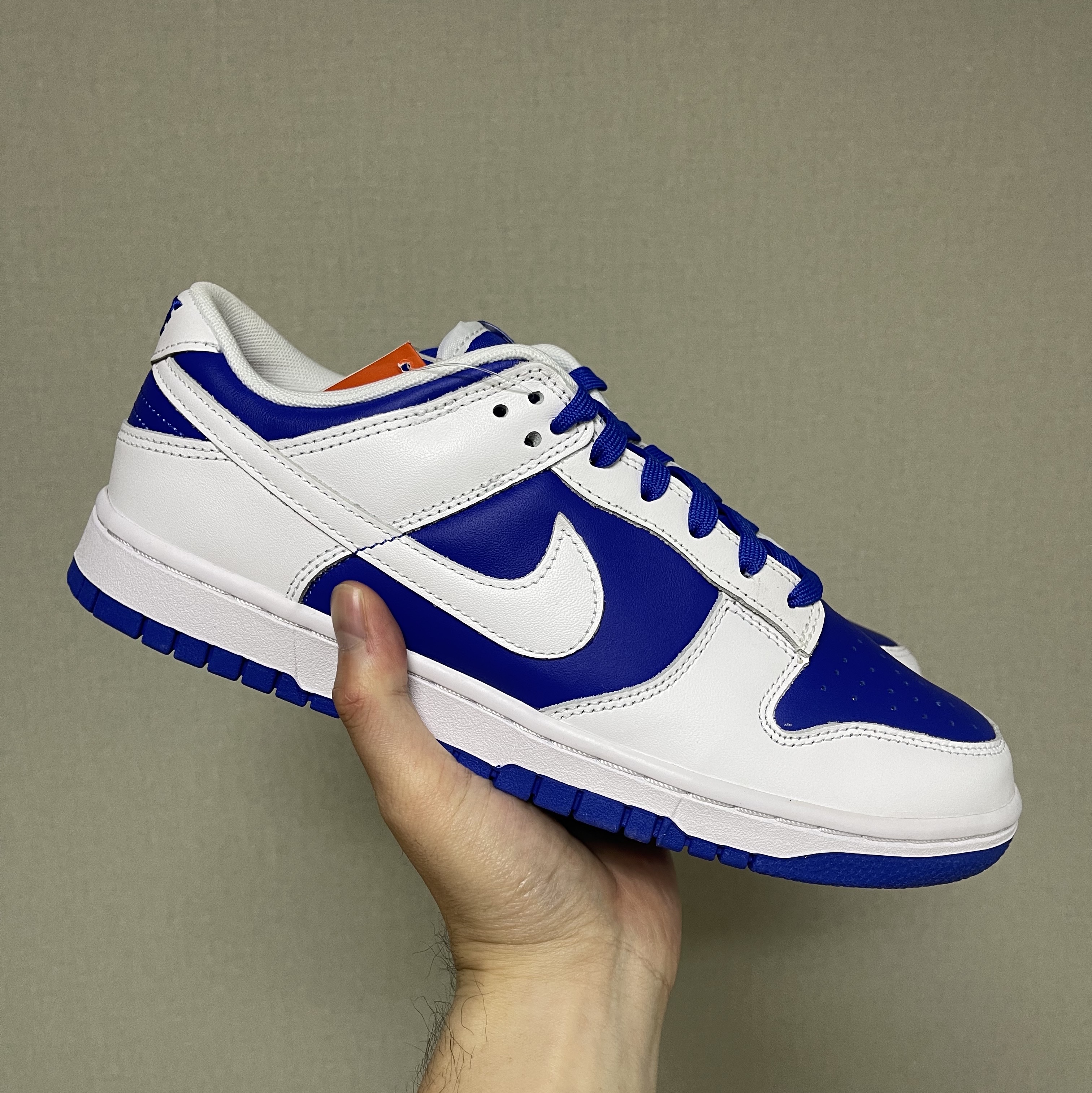 Nike Dunk Low Retro Racer Blue and White 착용 스타일 - 3