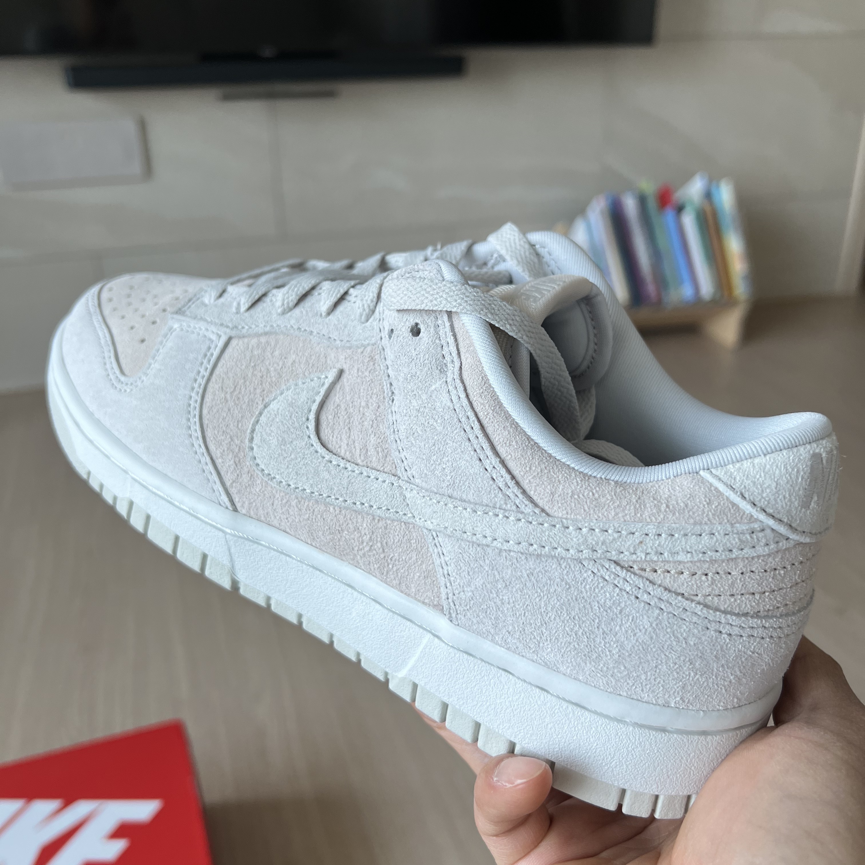 Nike Dunk Low Retro PRM Vast Grey 착용 스타일