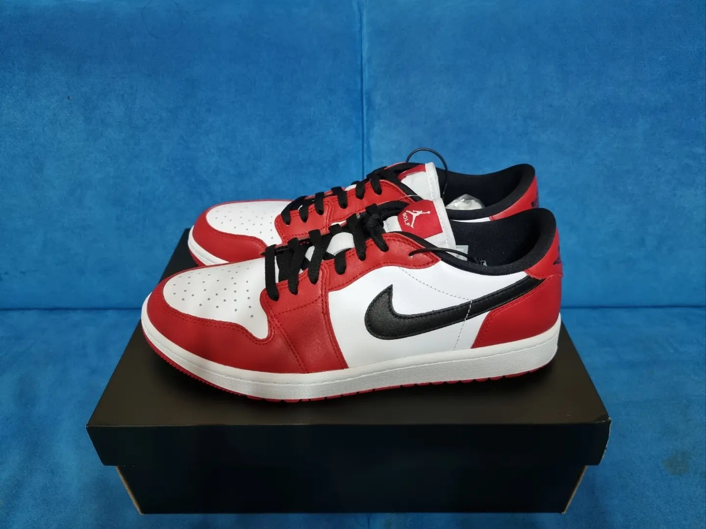 Jordan 1 Low Golf Chicago 착용 스타일 - 1