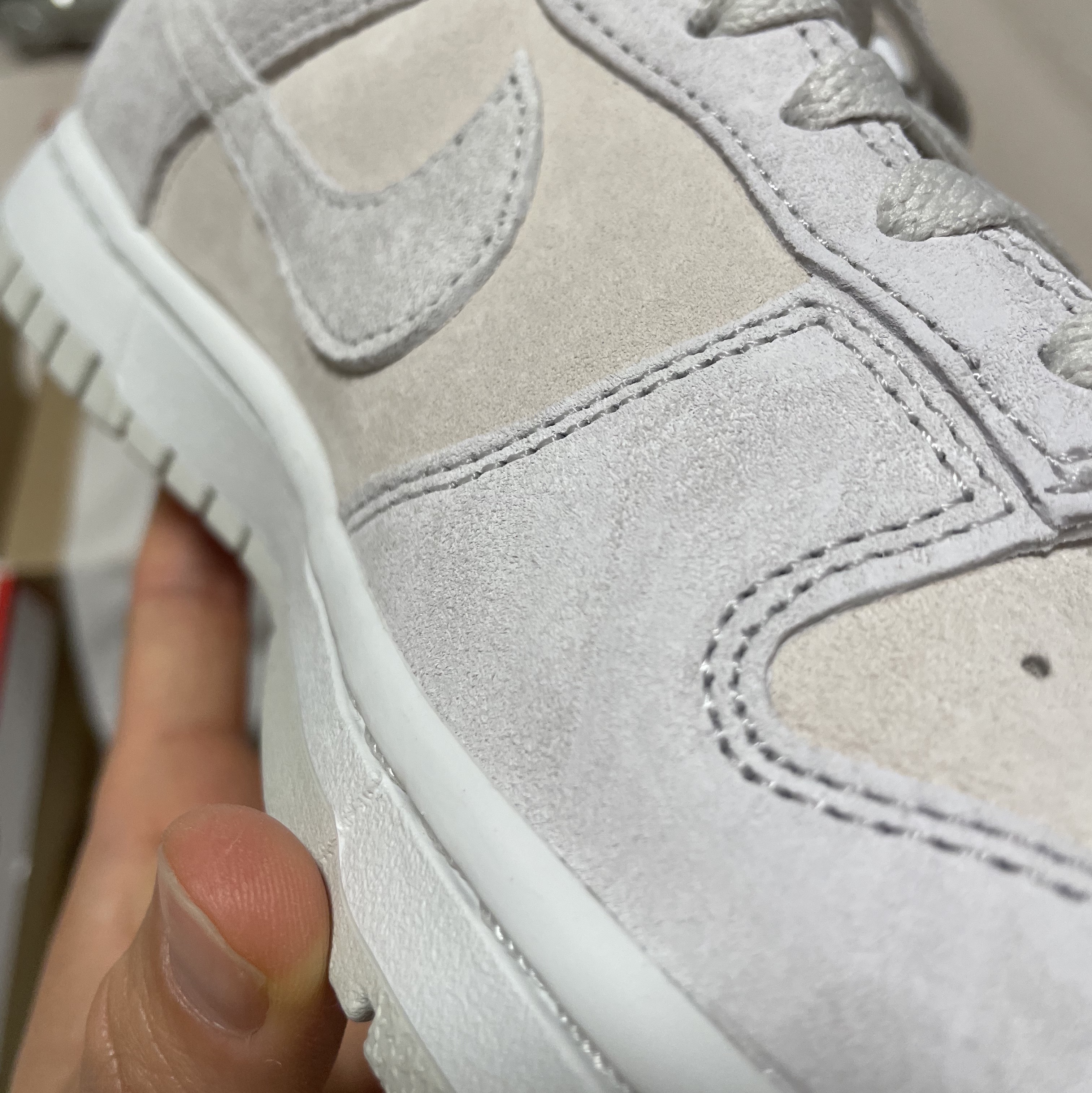 Nike Dunk Low Retro PRM Vast Grey 착용 스타일 - 3