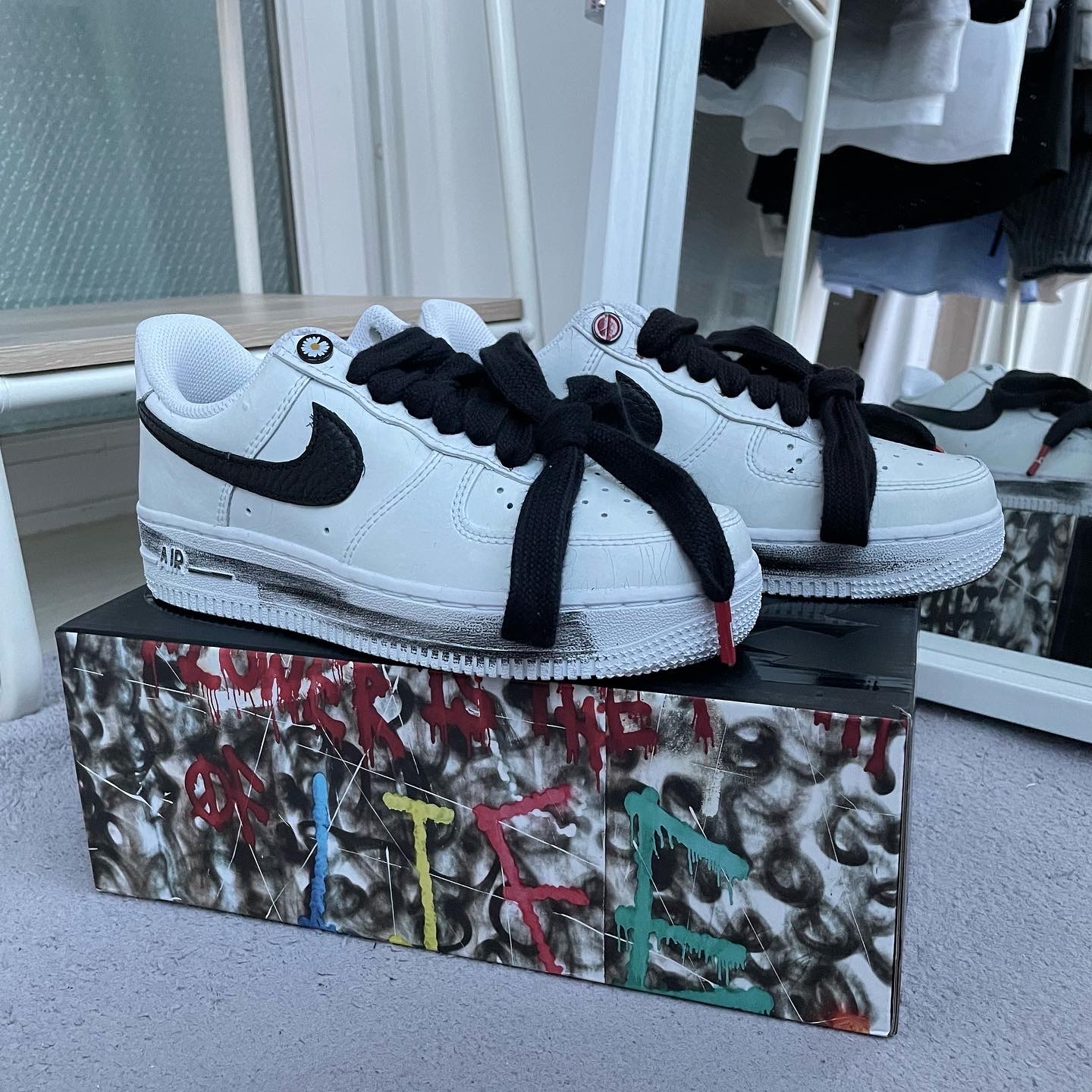 Nike x Peaceminusone Air Force 1 Low Para-Noise 2.0 착용 스타일 - 2