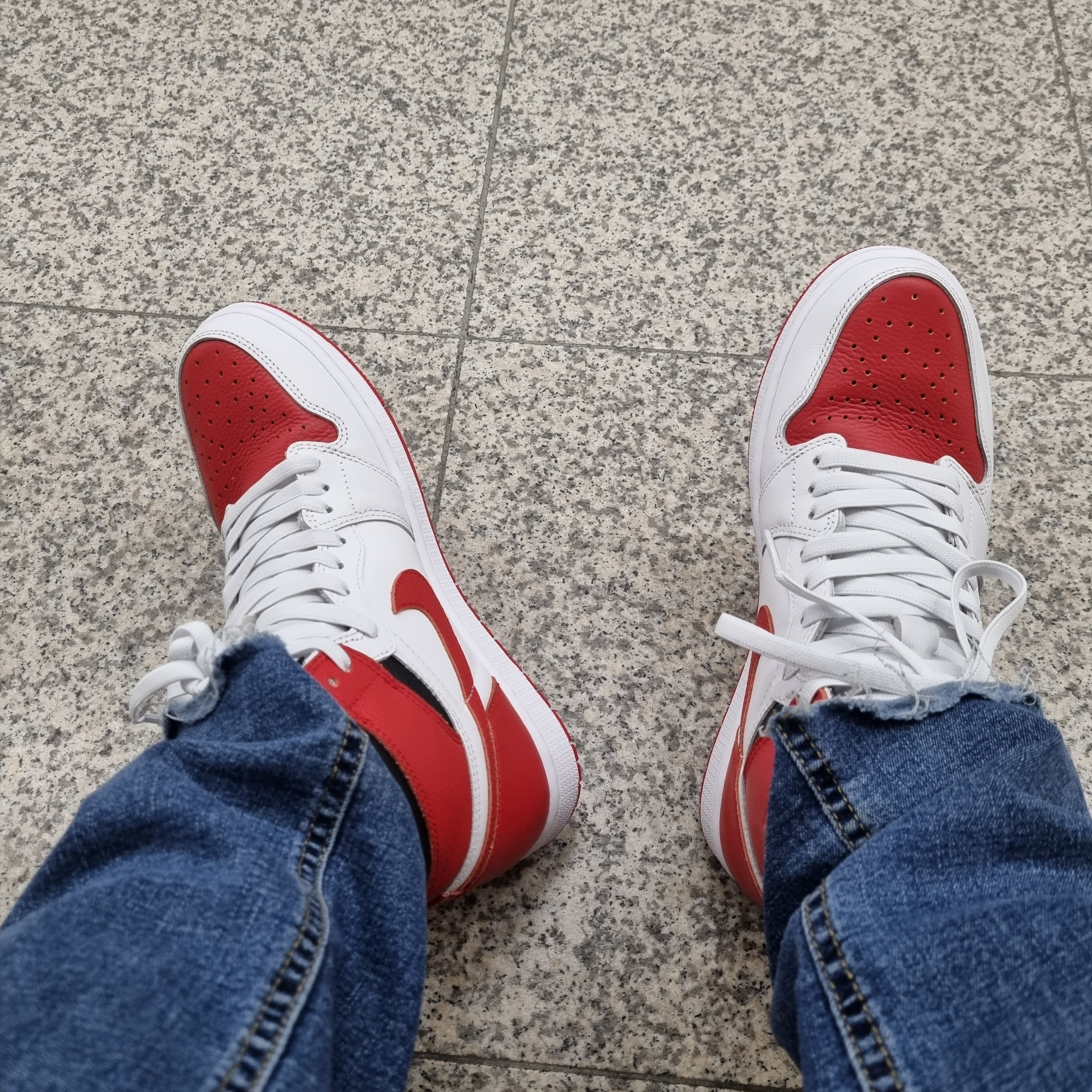 Jordan 1 Retro High OG Heritage 착용 스타일