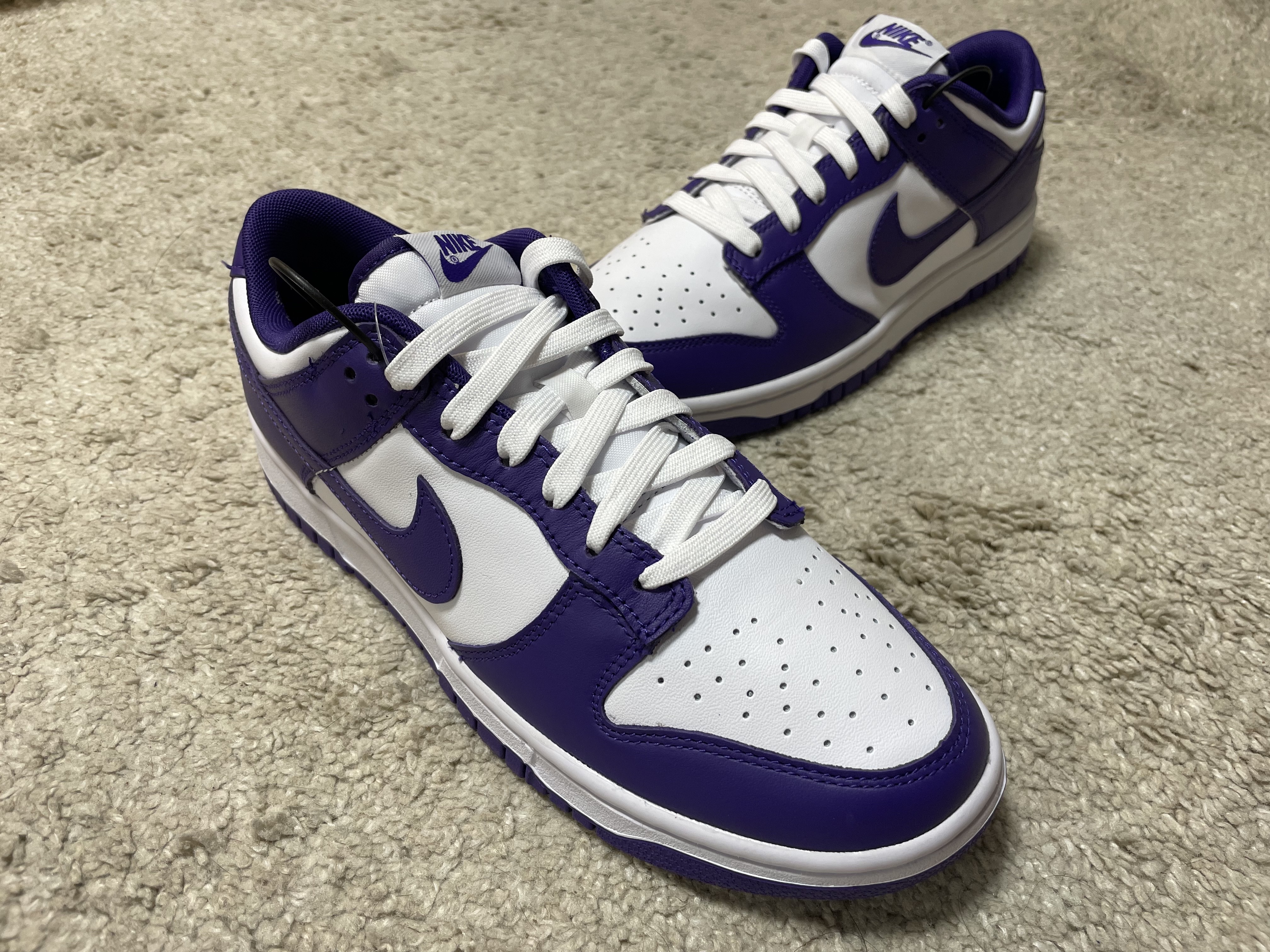 Nike Dunk Low Retro Championship Court Purple 착용 스타일