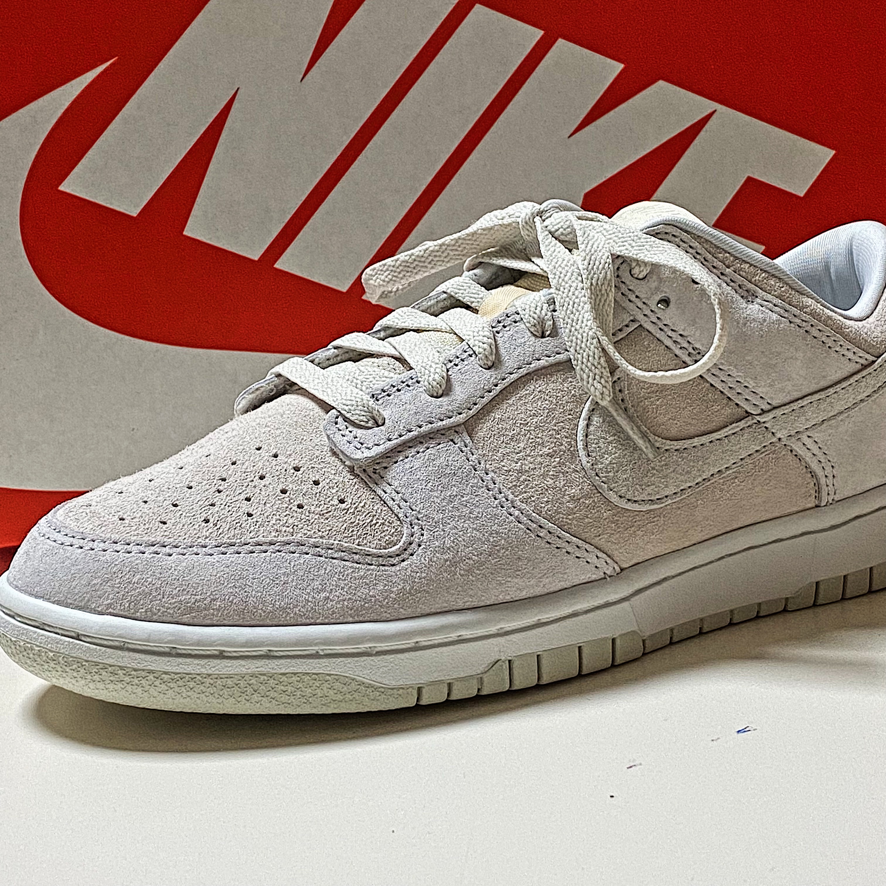 Nike Dunk Low Retro PRM Vast Grey 착용 스타일 - 2