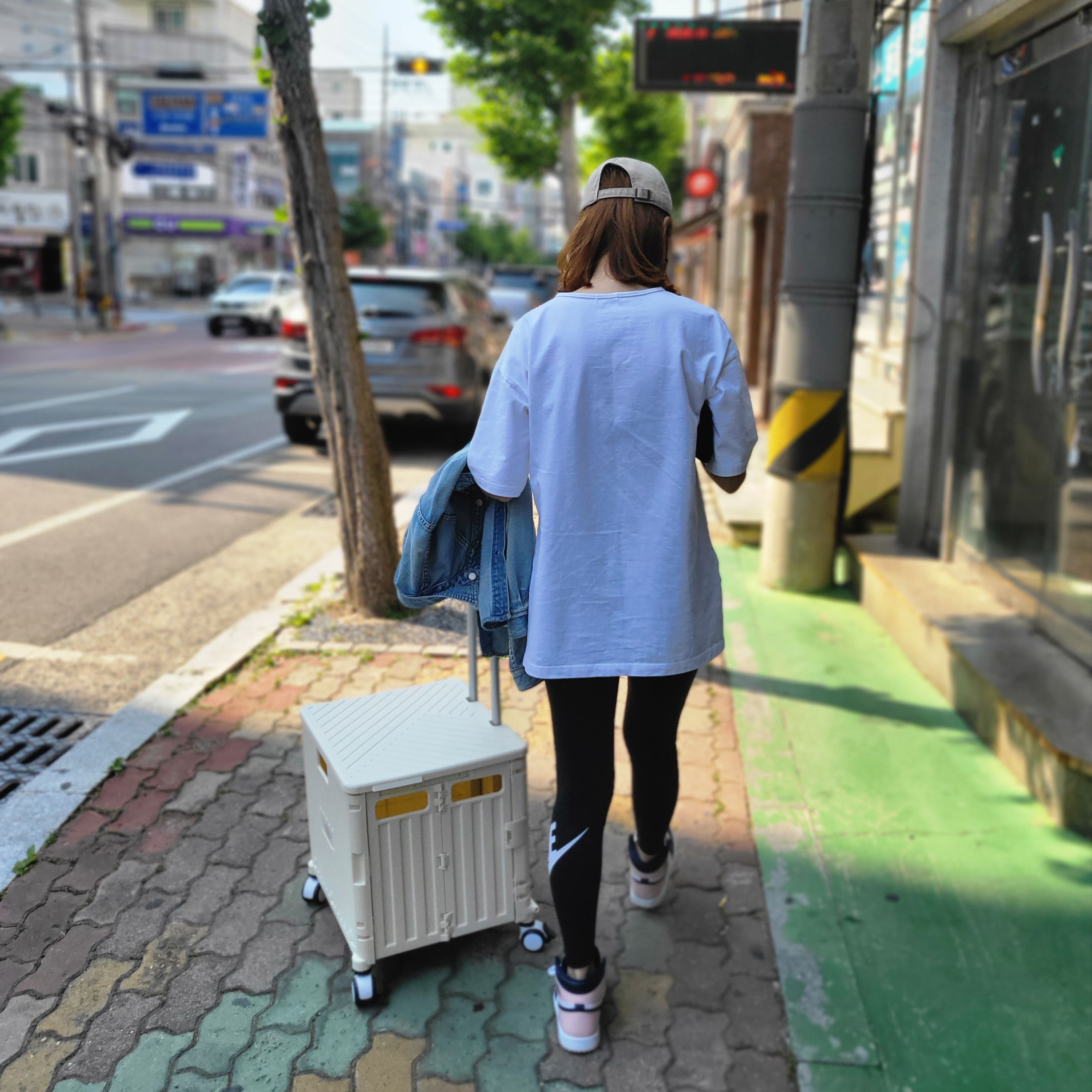 Jordan 1 x Travis Scott x Fragment Retro Low OG SP Military Blue, Jordan x Travis Scott x Fragment T-Shirt Sail (DJ0619-133) 착용 스타일 - 2