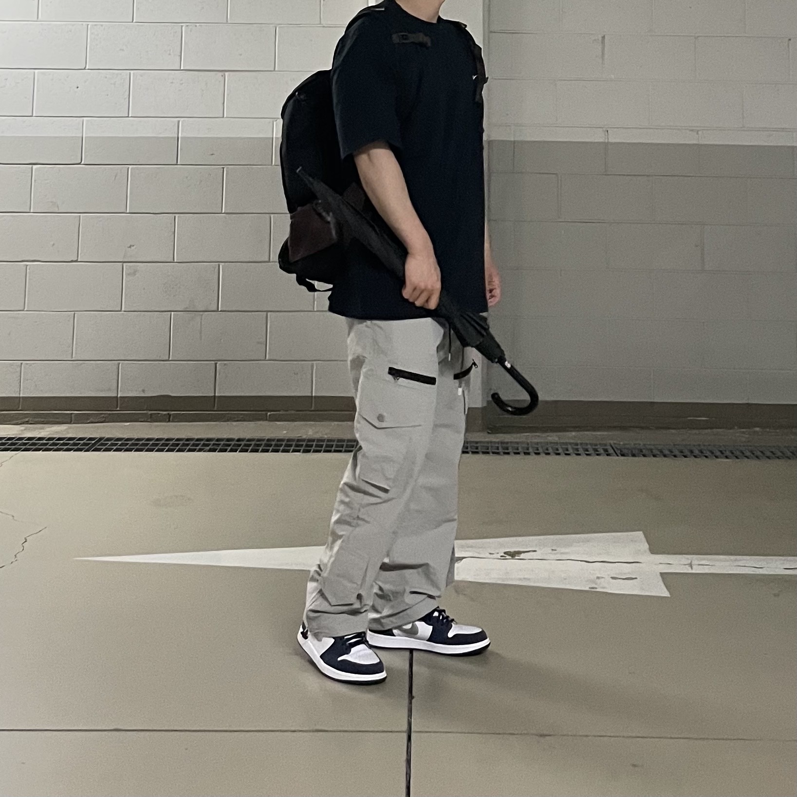 Jordan 1 Retro High OG CO.JP Midnight Navy, Nike NRG Solo Swoosh T-Shirt Black - US/EU 착용 스타일