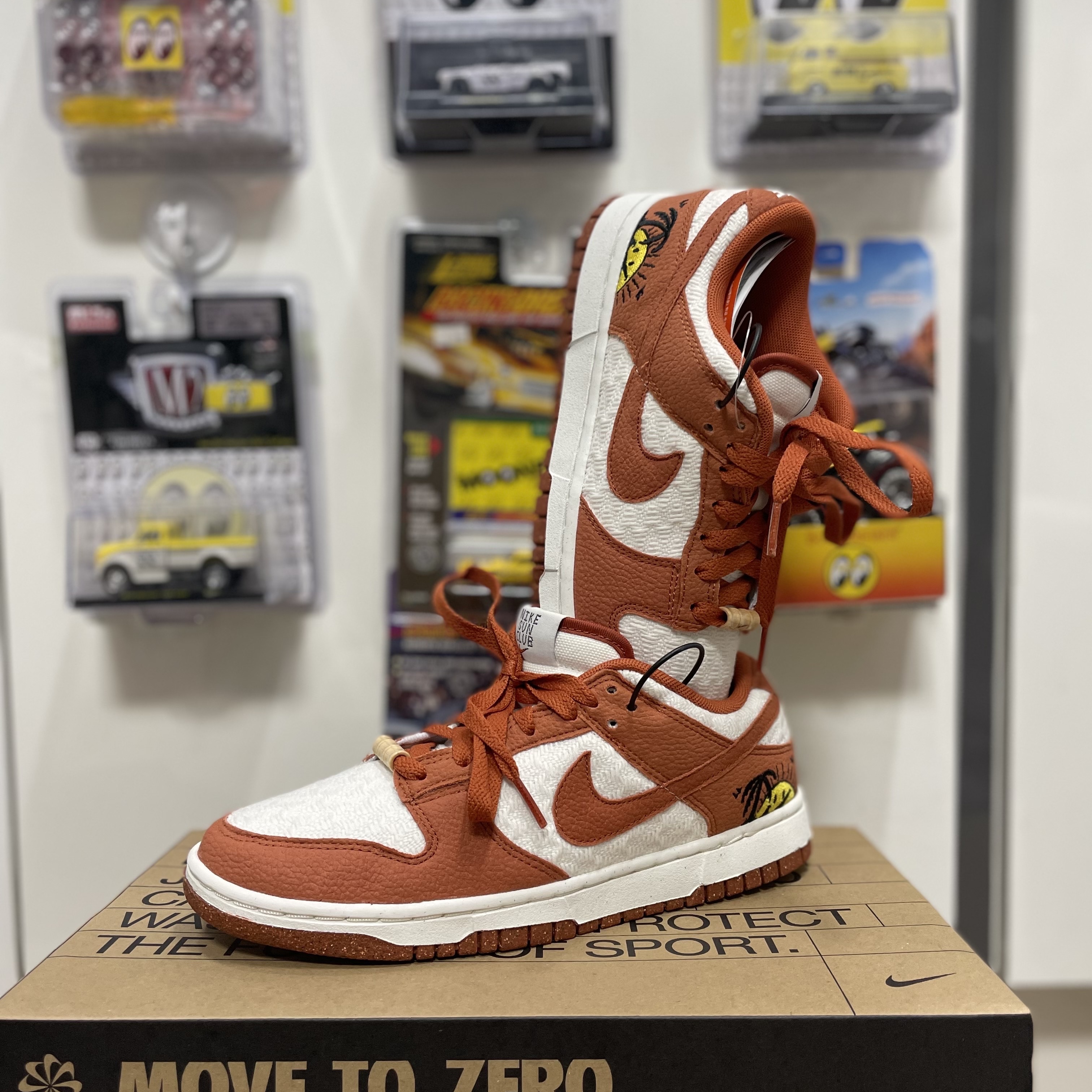 (W) Nike Dunk Low SE Sun Club Burnt Sunrise 착용 스타일 - 1