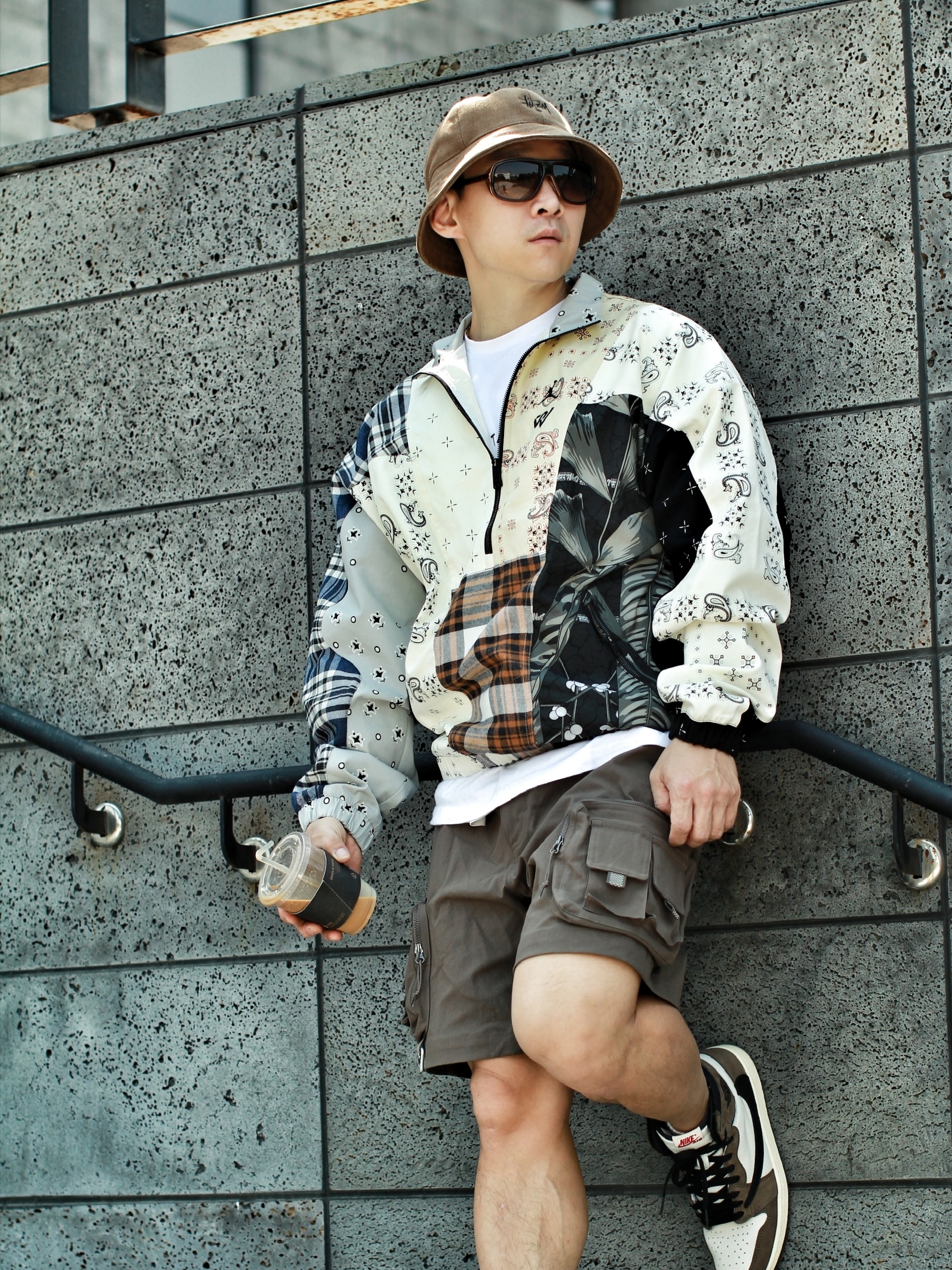 Jordan x Russell Westbrook Why Not Patchwork Half Zip Jacket - Asia, Nike ACG Cargo Shorts Ironstone - Asia 착용 스타일 - 5