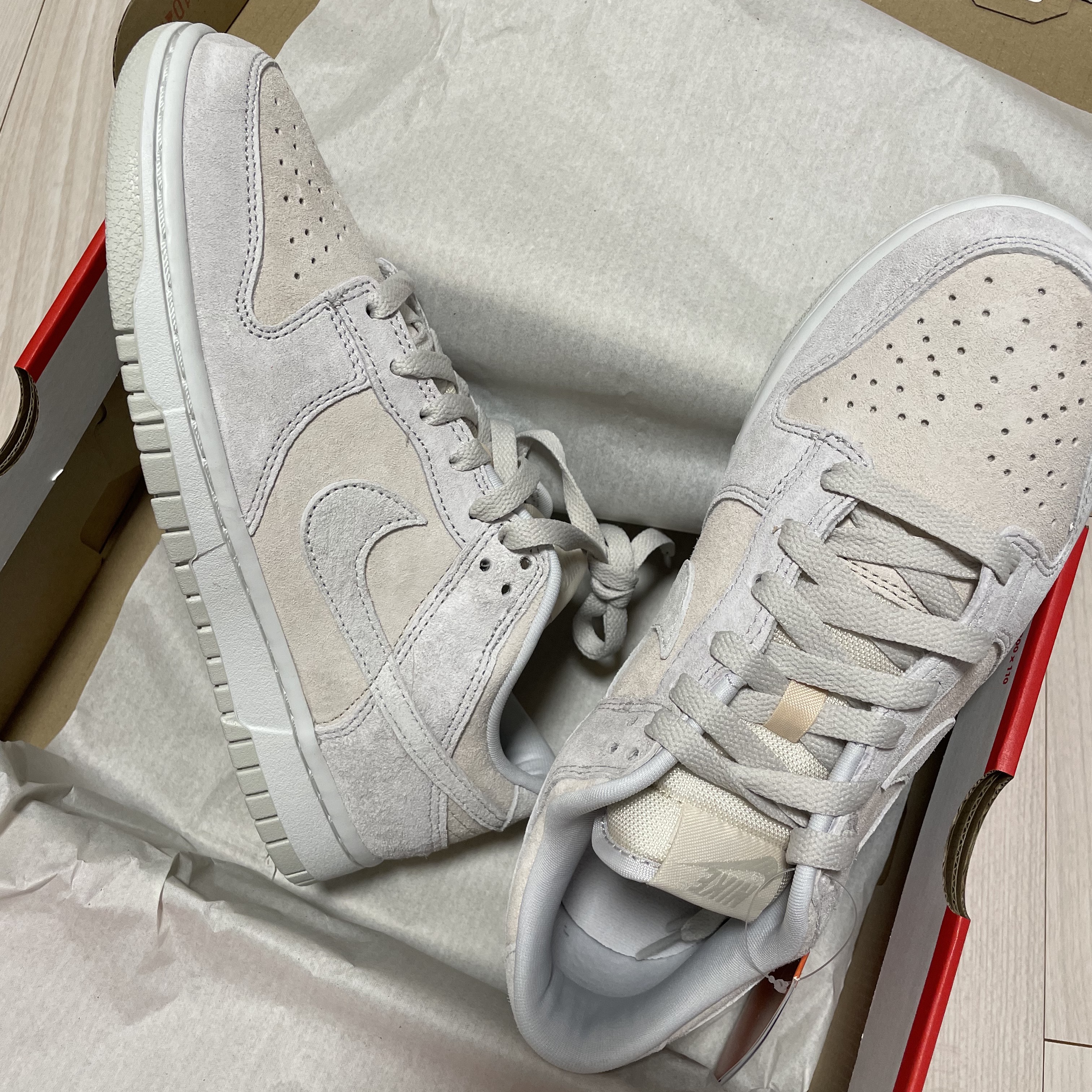 Nike Dunk Low Retro PRM Vast Grey 착용 스타일 - 1