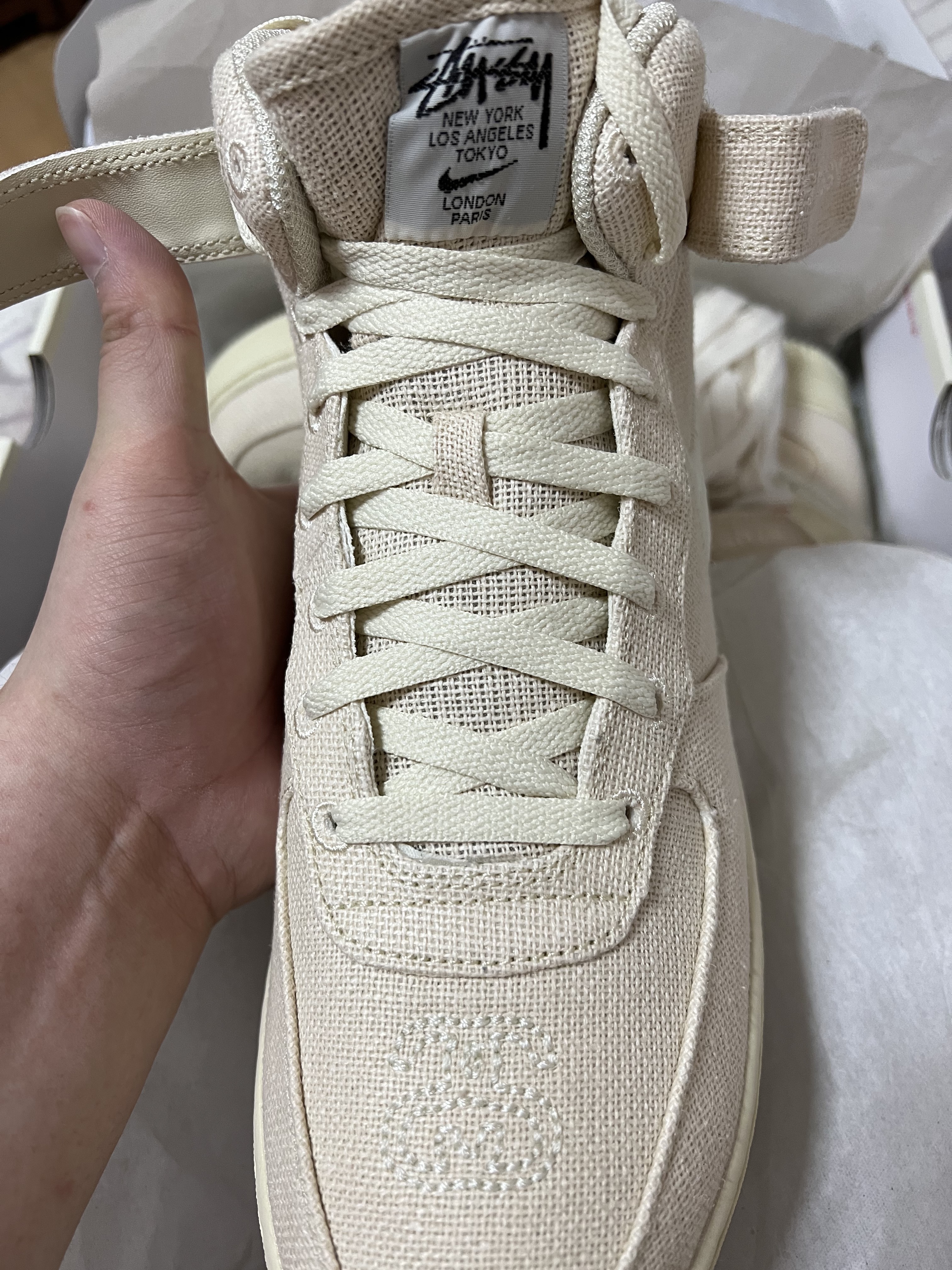 Nike x Stussy Air Force 1 '07 Mid SP Fossil 착용 스타일 - 2