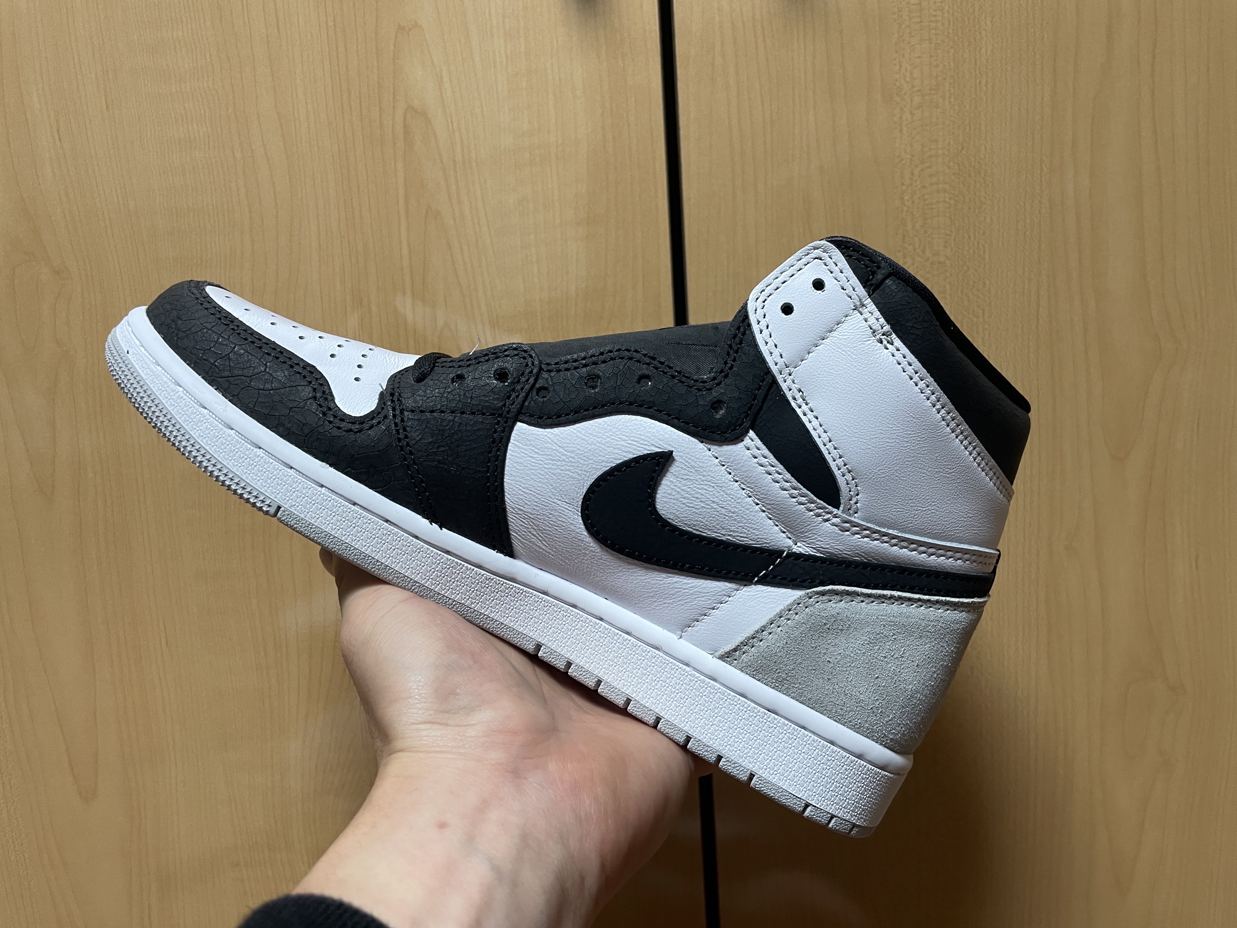 Jordan 1 Retro High OG Bleached Coral 착용 스타일