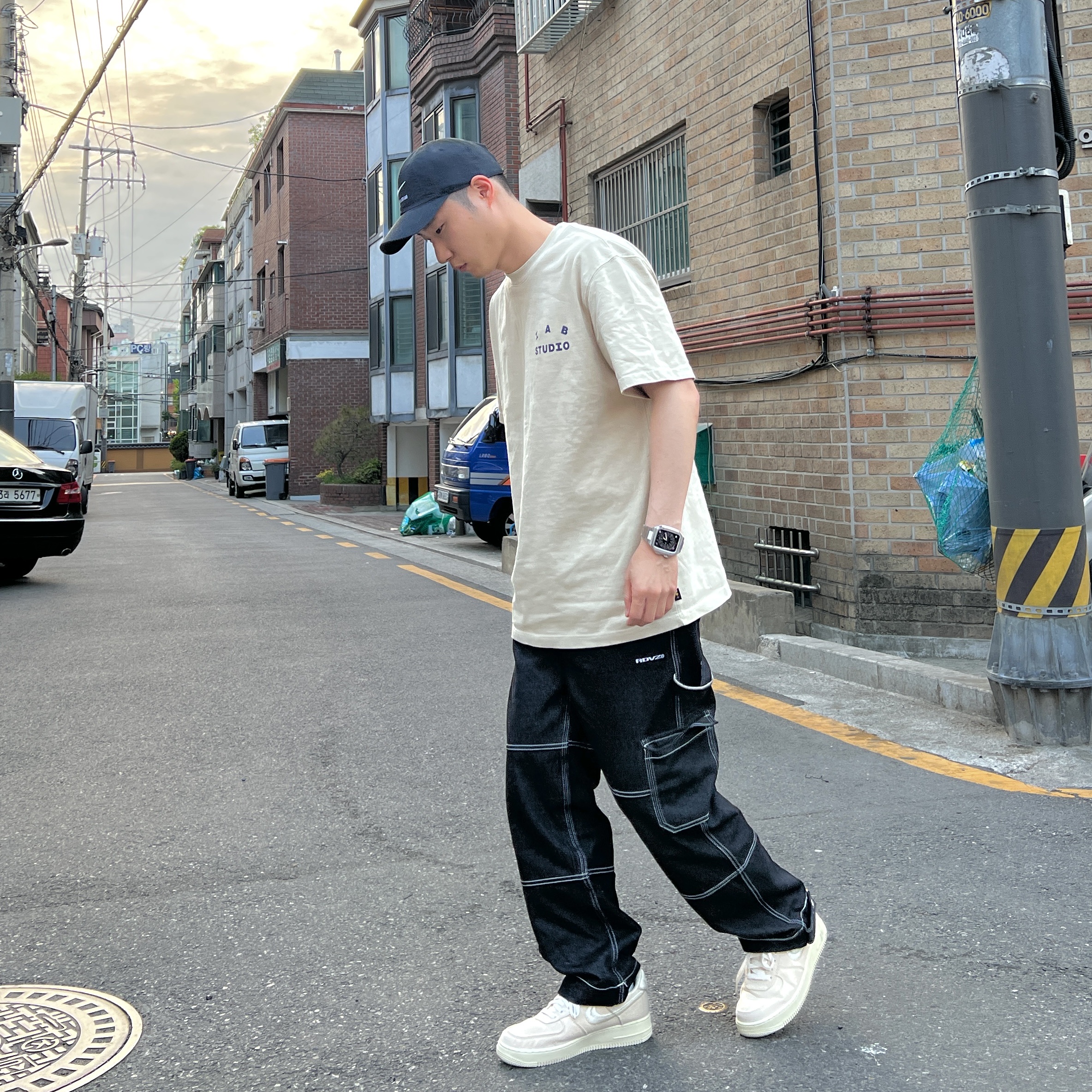 Nike x Stussy Air Force 1 Low Fossil, IAB Studio Pigment T-Shirt Oatmeal 착용 스타일