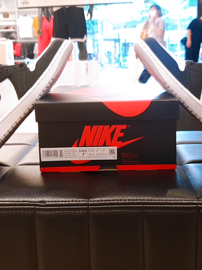 Jordan 1 Retro High OG Bleached Coral 착용 스타일 - 5