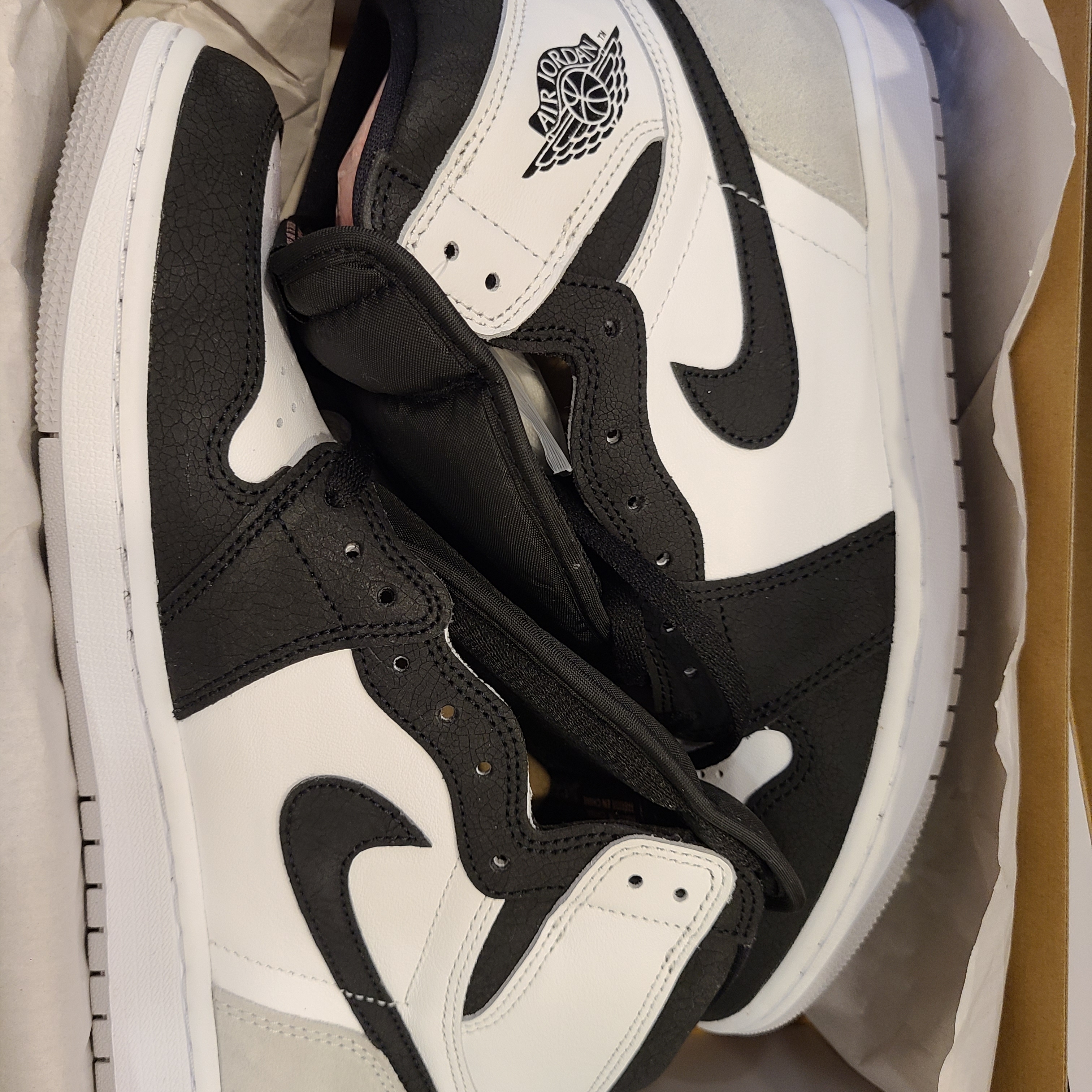 Jordan 1 Retro High OG Bleached Coral 착용 스타일