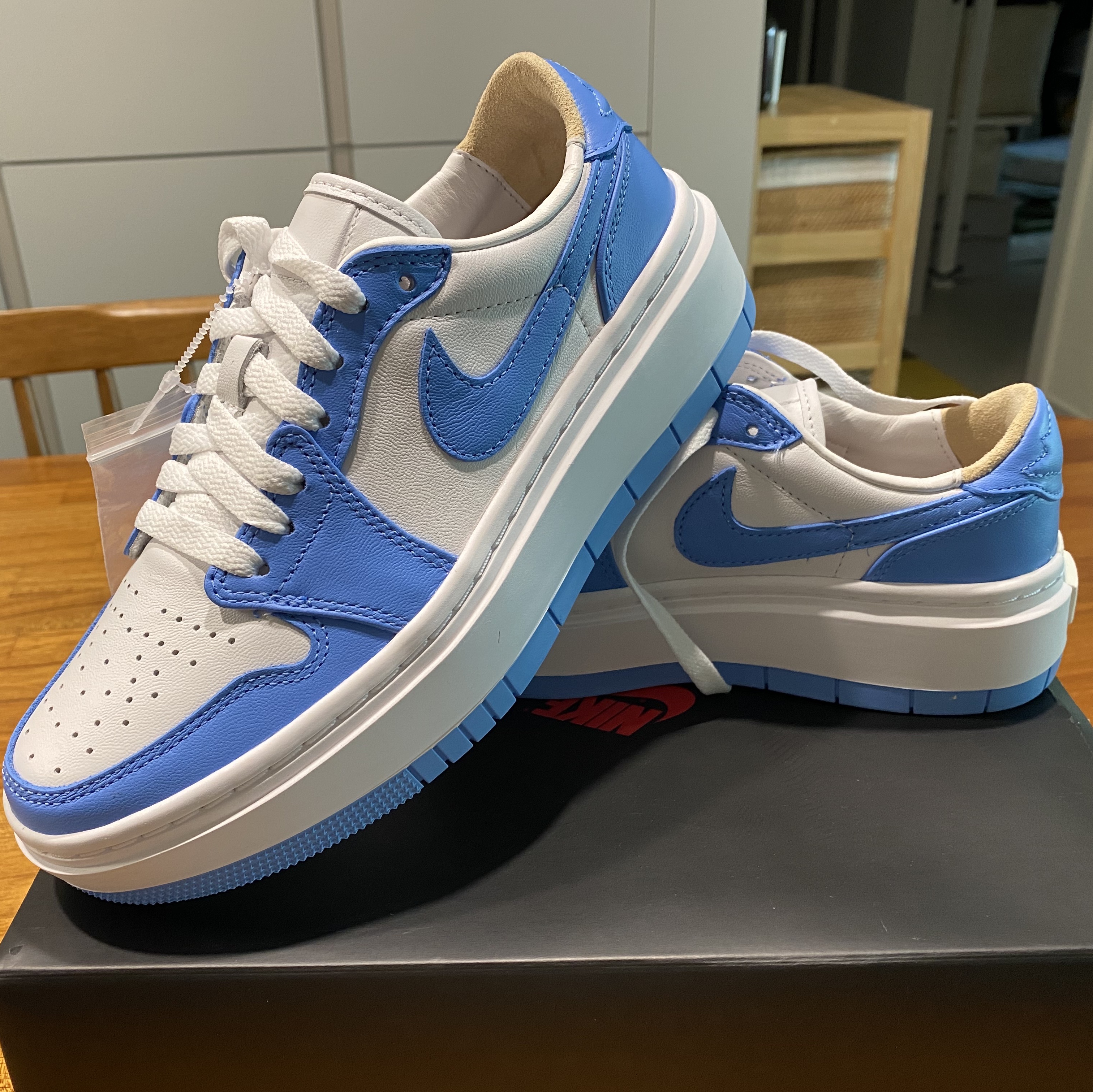 (W) Jordan 1 Elevate Low SE University Blue 착용 스타일