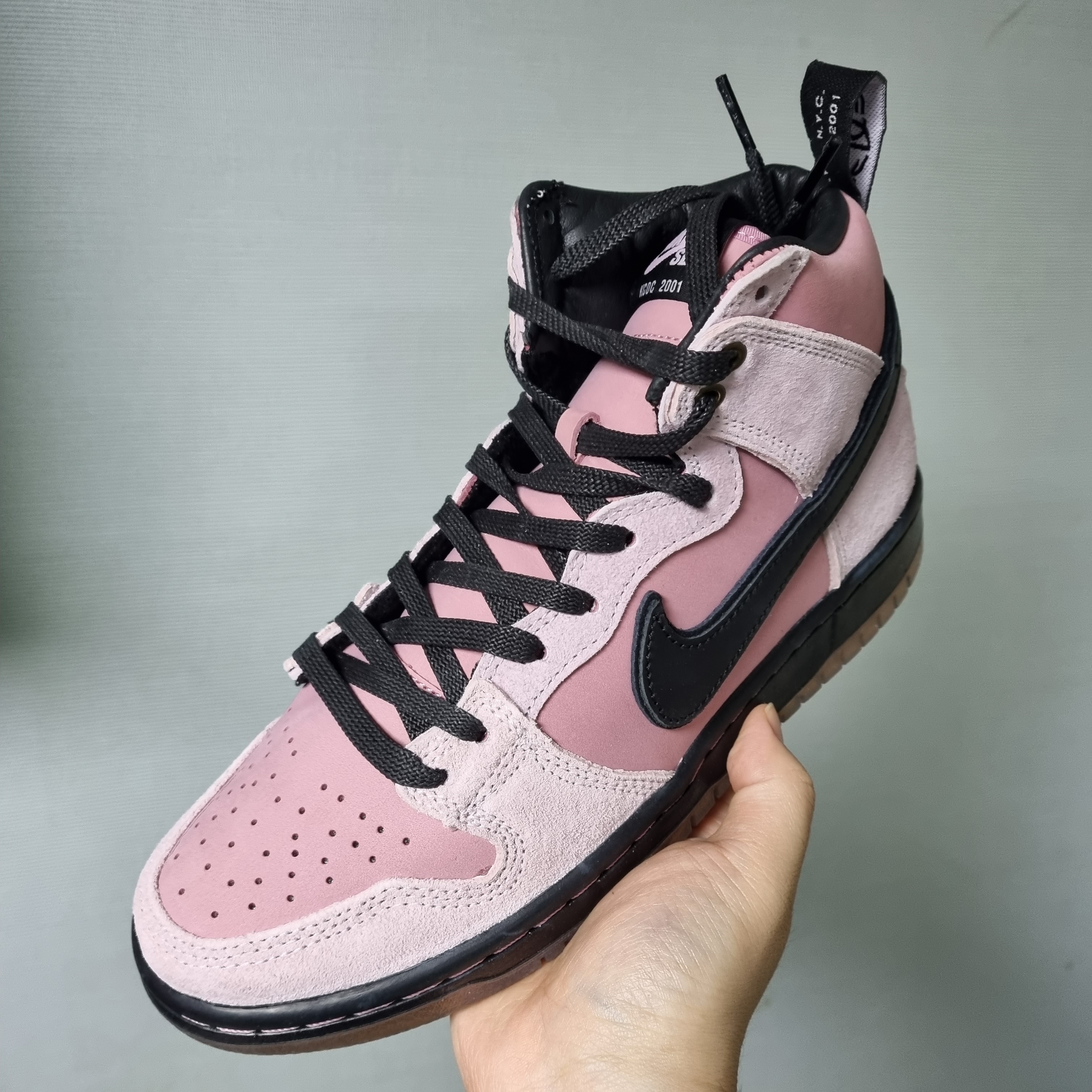 Nike x KCDC SB Dunk High Pro QS Elemental Pink 착용 스타일 - 3