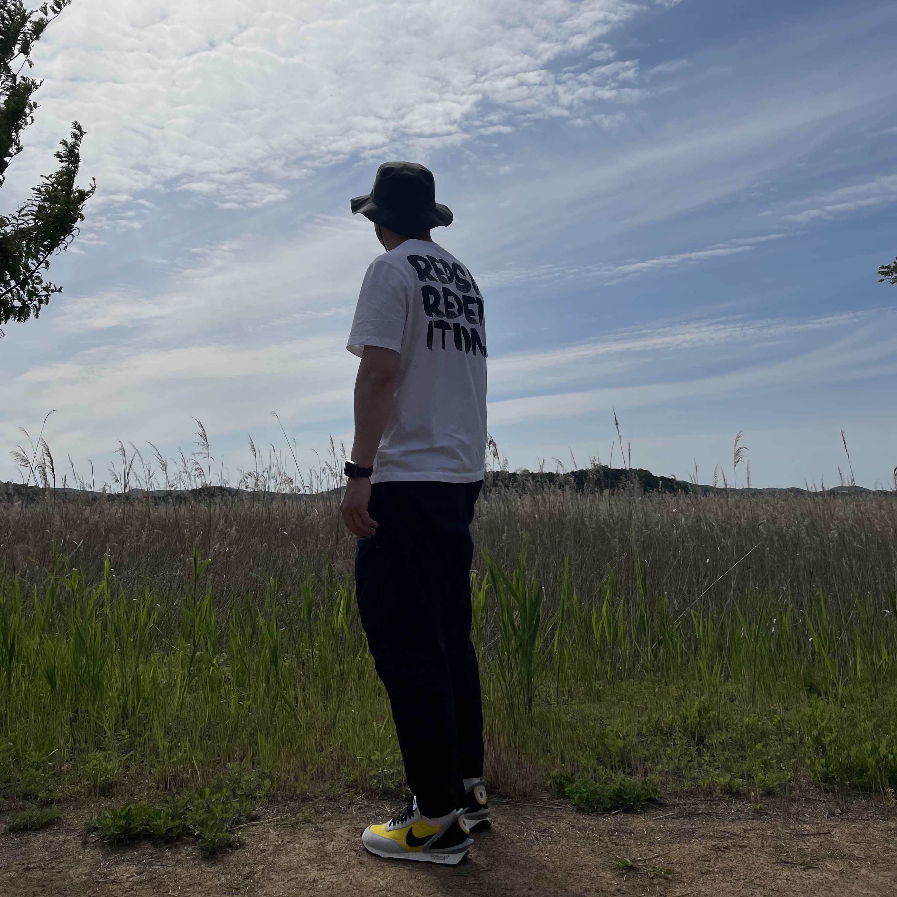 Nike x Undercover Daybreak Bright Citron, Nike ACG Bucket Dark Smoke Grey 착용 스타일
