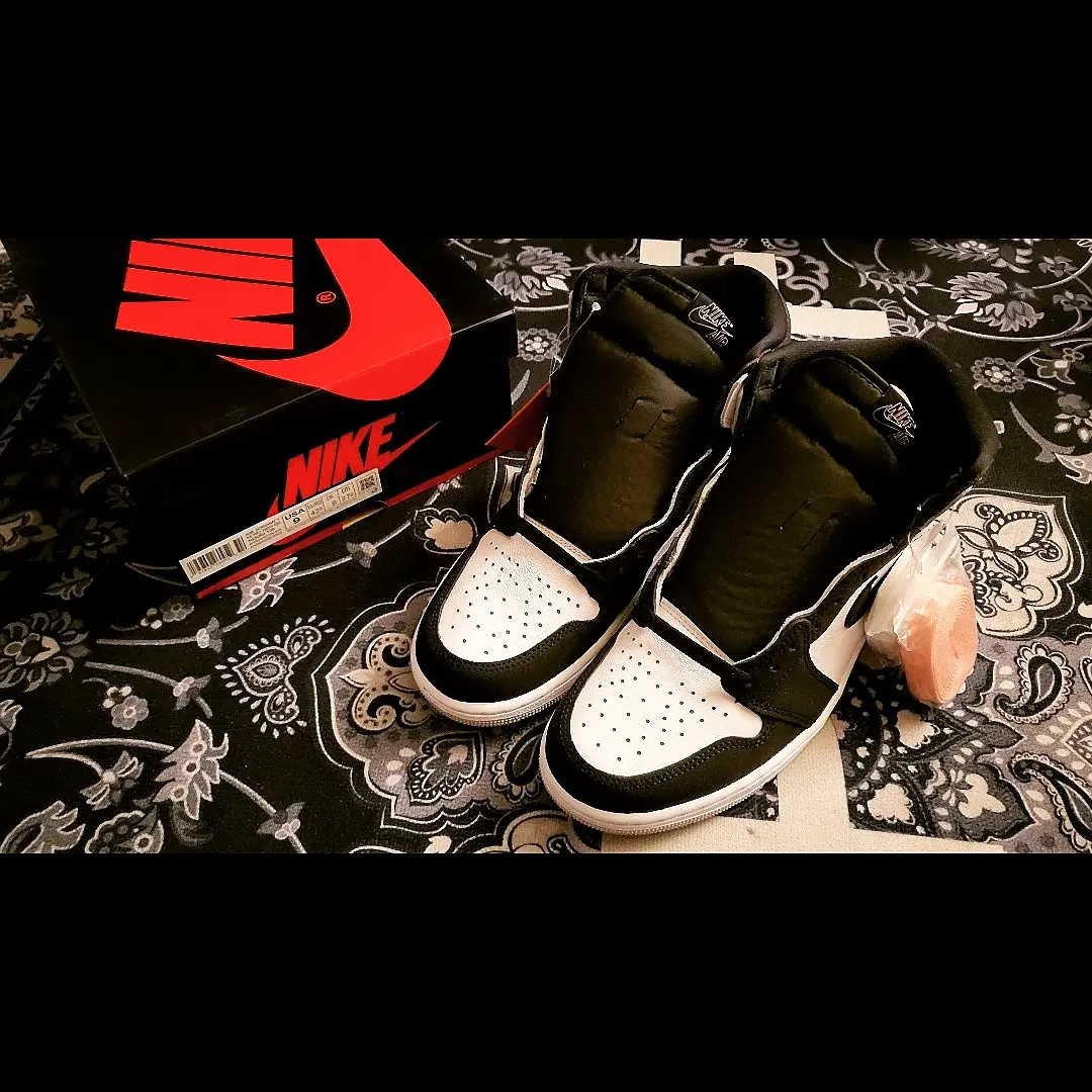 Jordan 1 Retro High OG Bleached Coral 착용 스타일 - 2