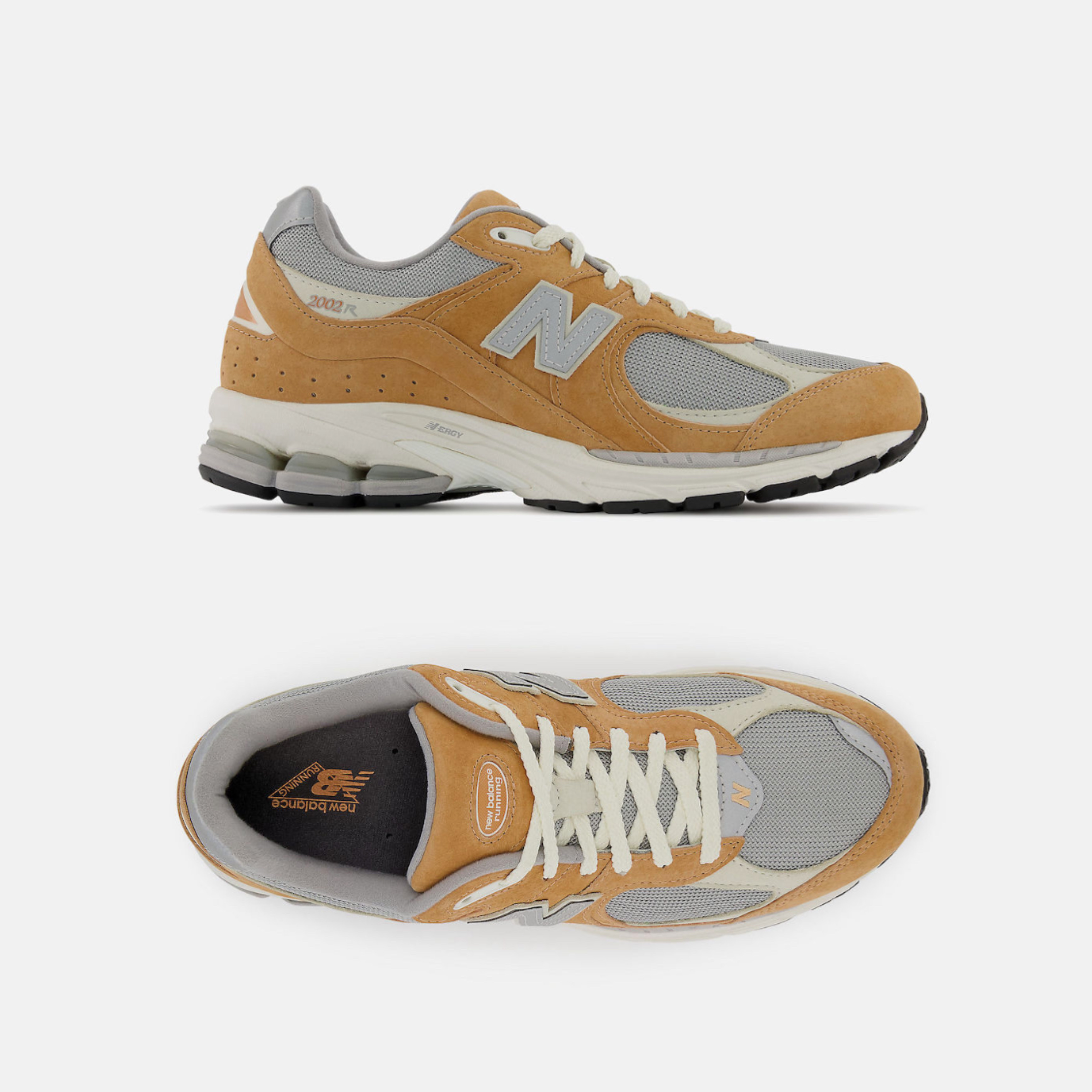 New Balance 2002R Special Vintage Beige 착용 스타일 - 2