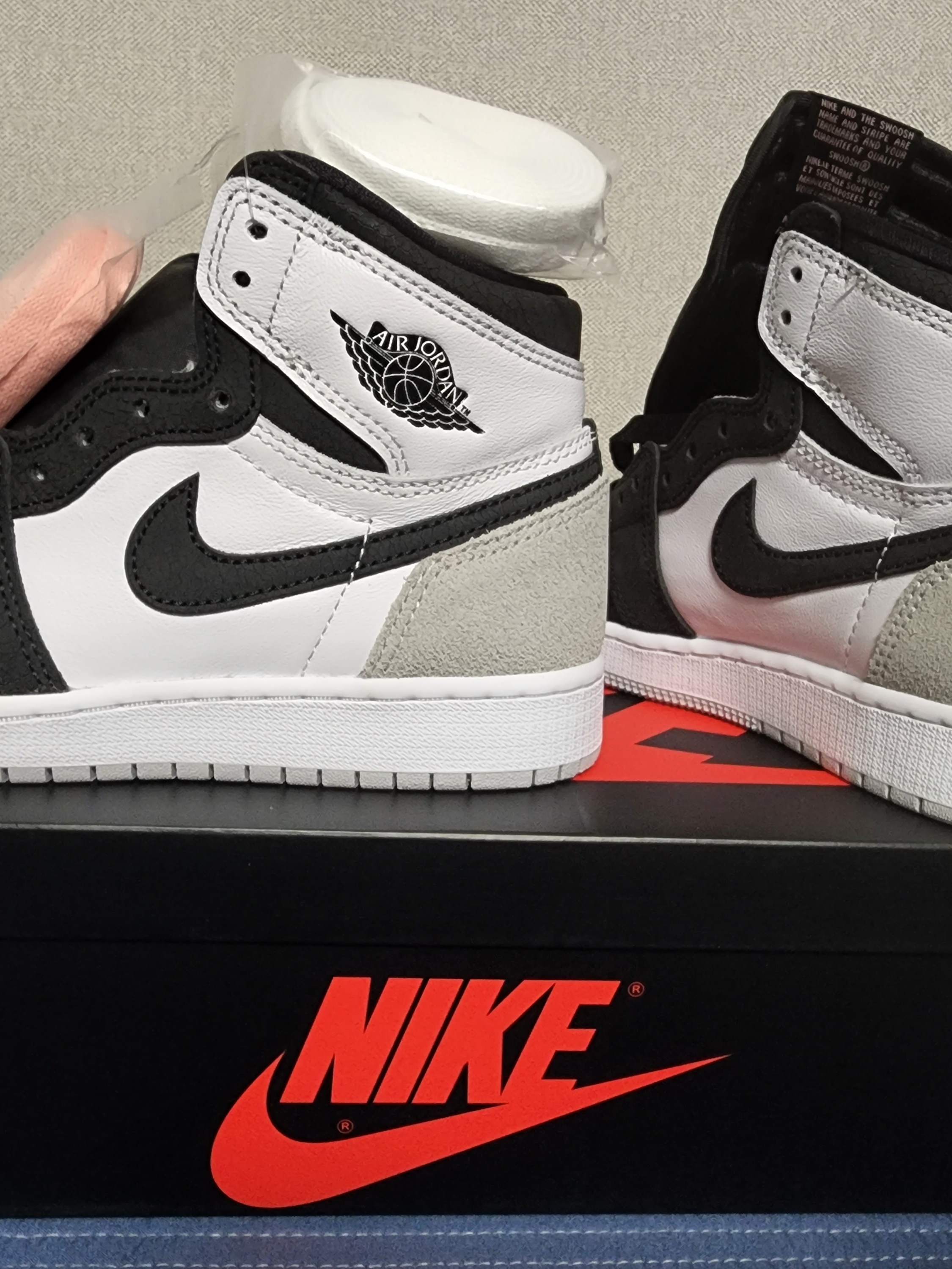 (GS) Jordan 1 Retro High OG Bleached Coral 착용 스타일 - 2