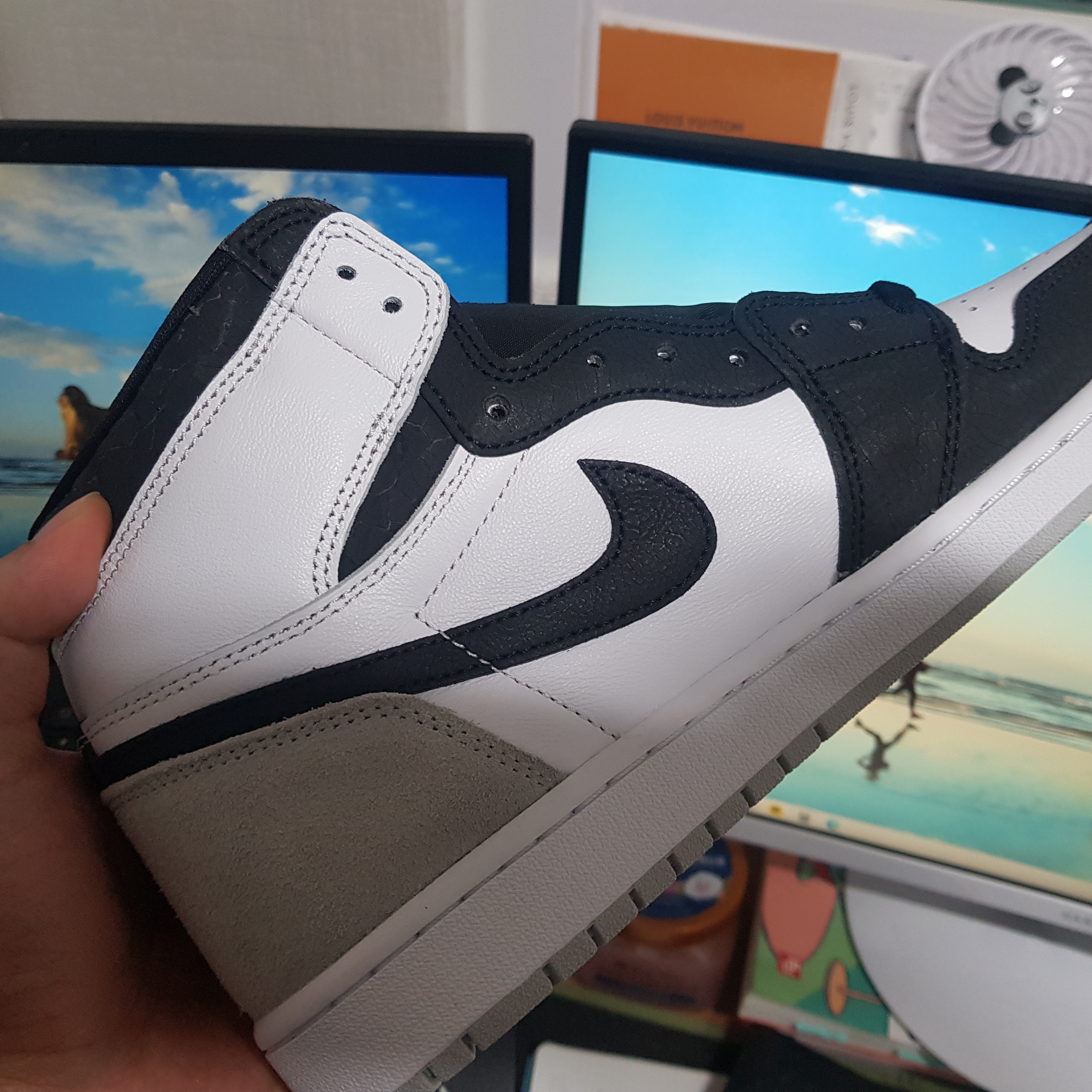 Jordan 1 Retro High OG Bleached Coral 착용 스타일 - 2