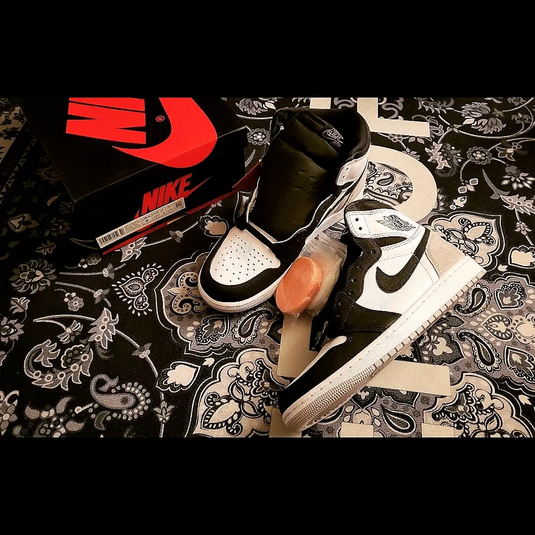 Jordan 1 Retro High OG Bleached Coral 착용 스타일 - 1