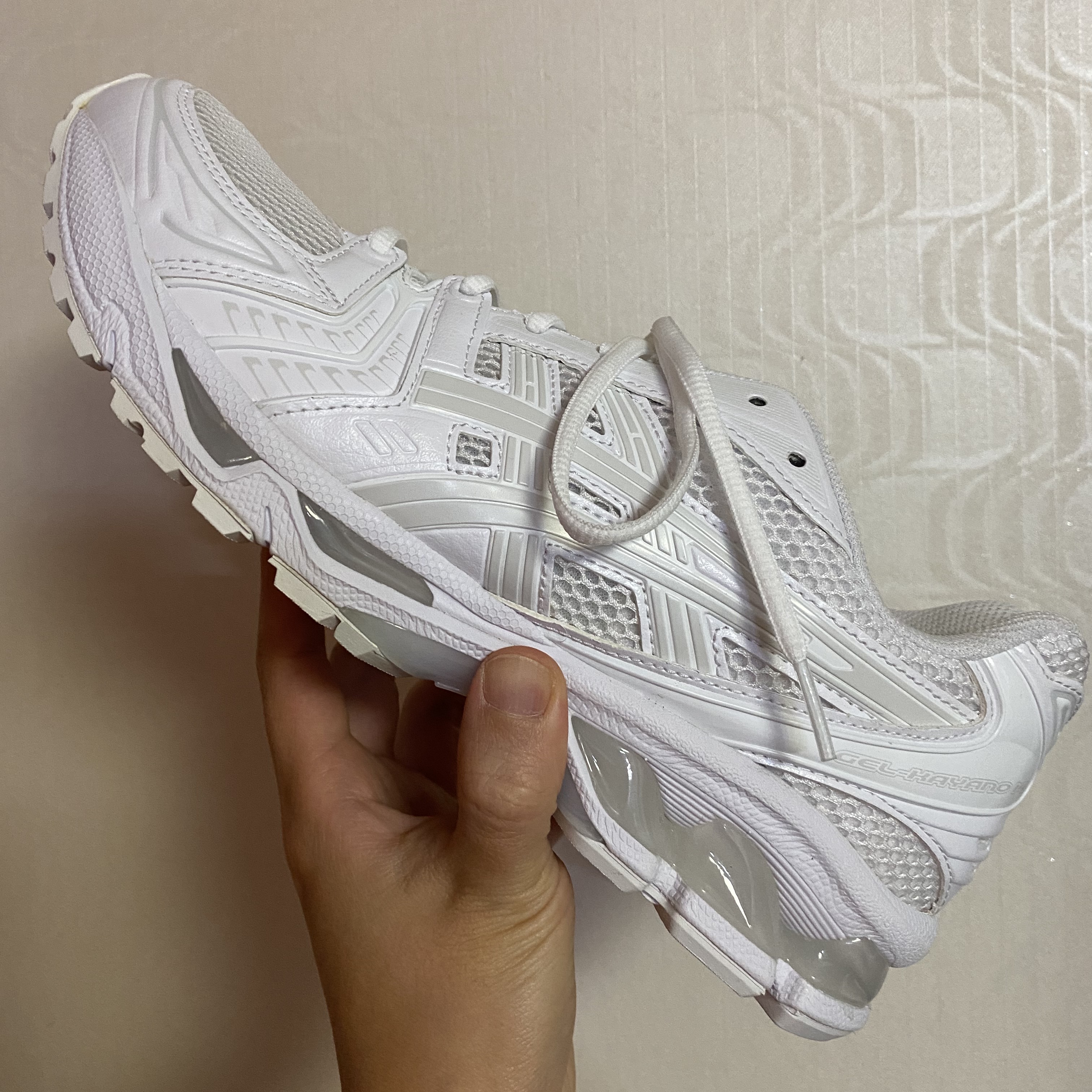Asics Gel-Kayano 14 White Glacier Grey 착용 스타일