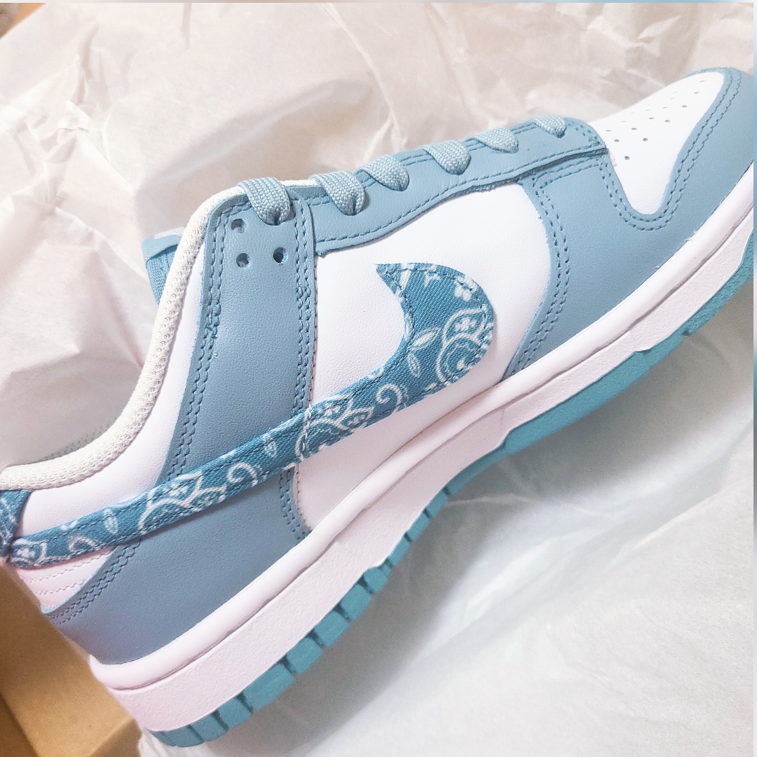 (W) Nike Dunk Low Essential Blue Paisley 착용 스타일